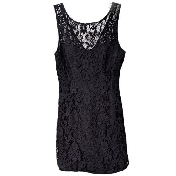 BB Dakota Thessaly Sleeveless Lace Mini Dress Black Lined Elegant size 2 BG48788