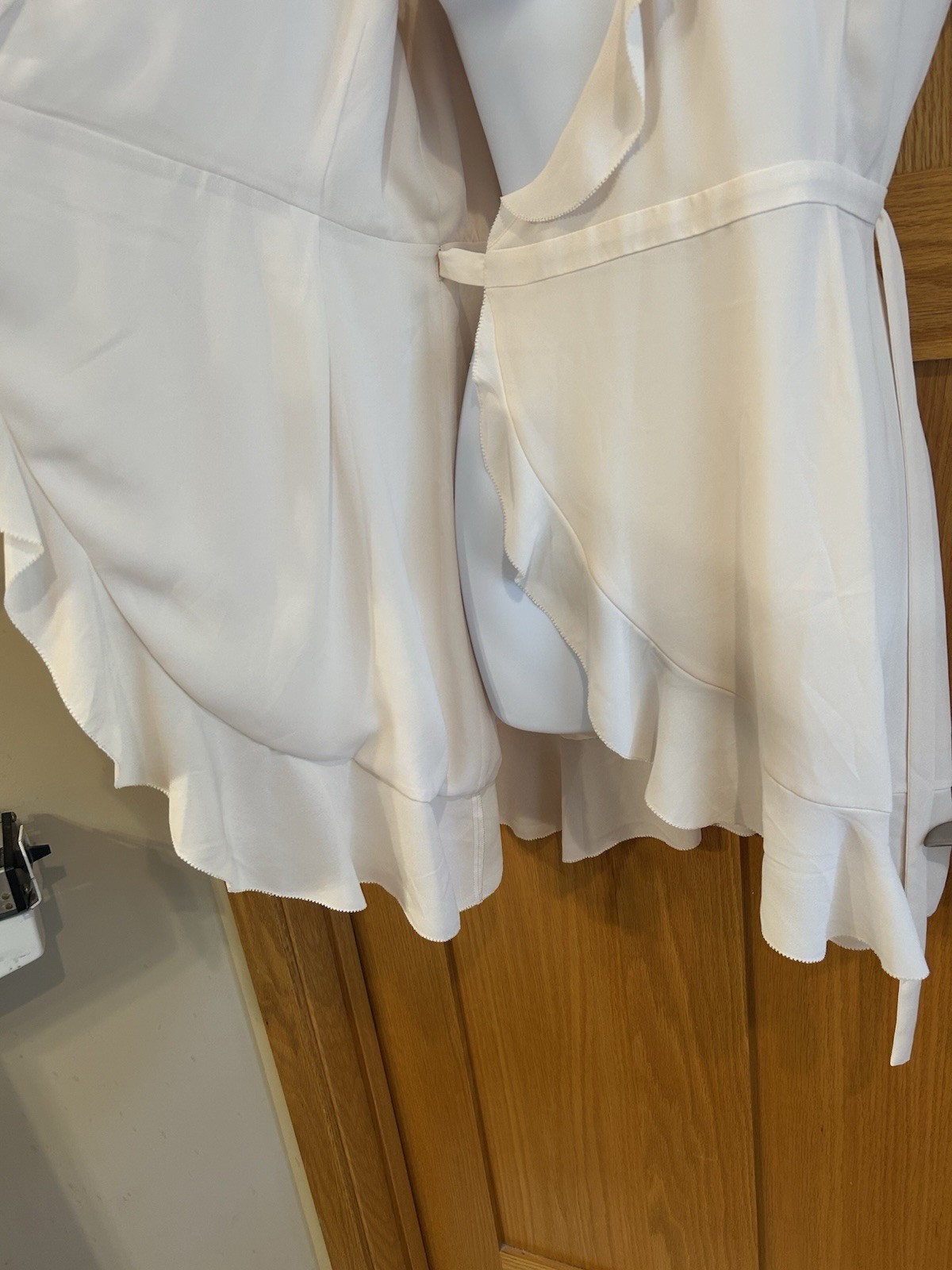 Sunday Best Ivory Chiffon V Neck High Low Wrap Mini Dress Ruffle Hem Size 2