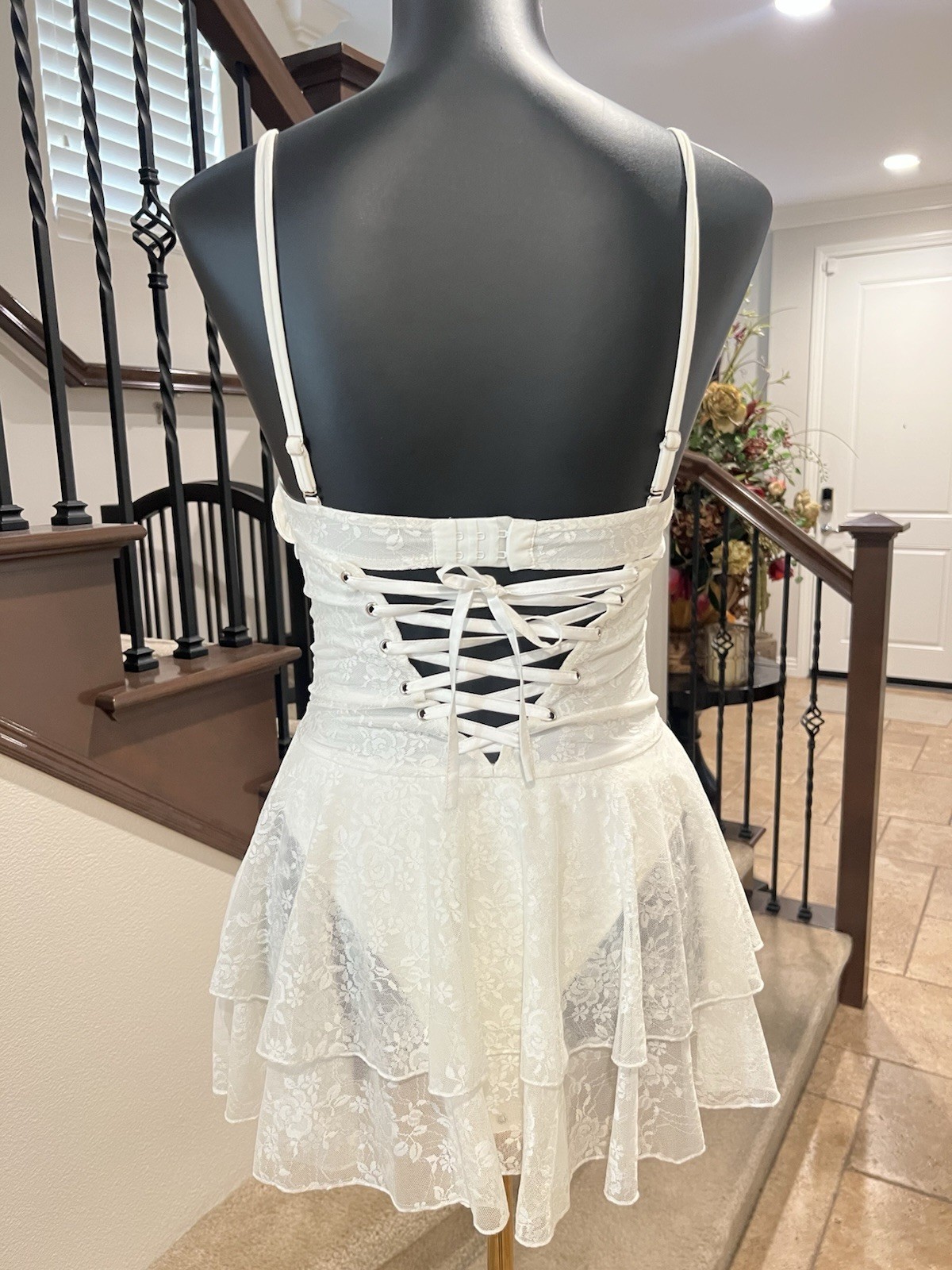 CUTE & SEXY OUTCAST DYLAN MINI DRESS CREAM, SZ S