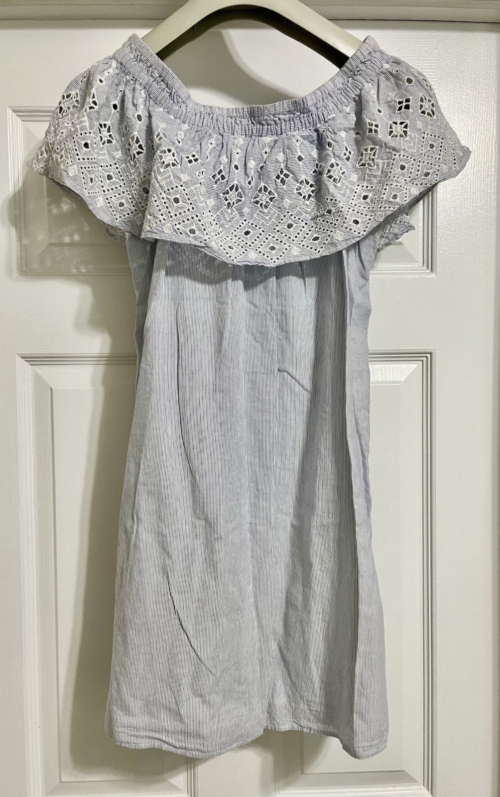 LOFT Petite SP Blue/White Striped Eyelet Off-Shoulder Ruffle Short Dress