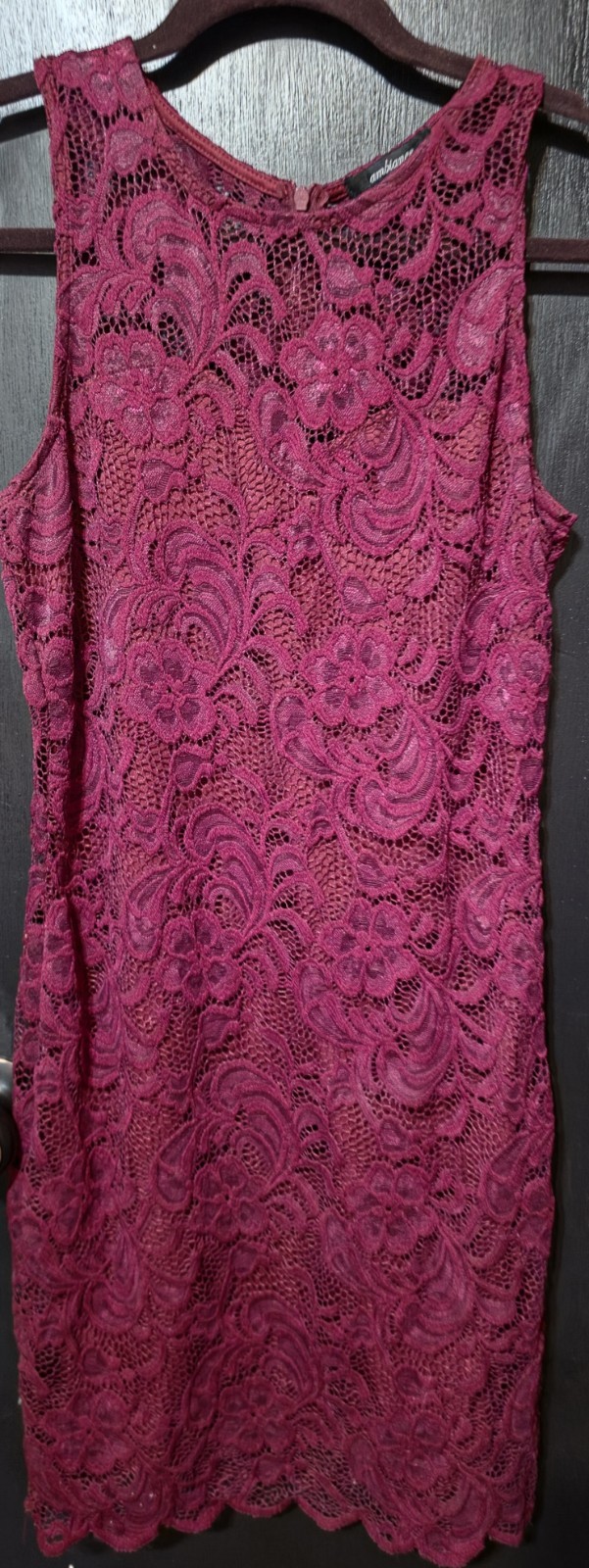 Ambiance Apparel Burgundy Floral Lace Sheath Dress – Size Large