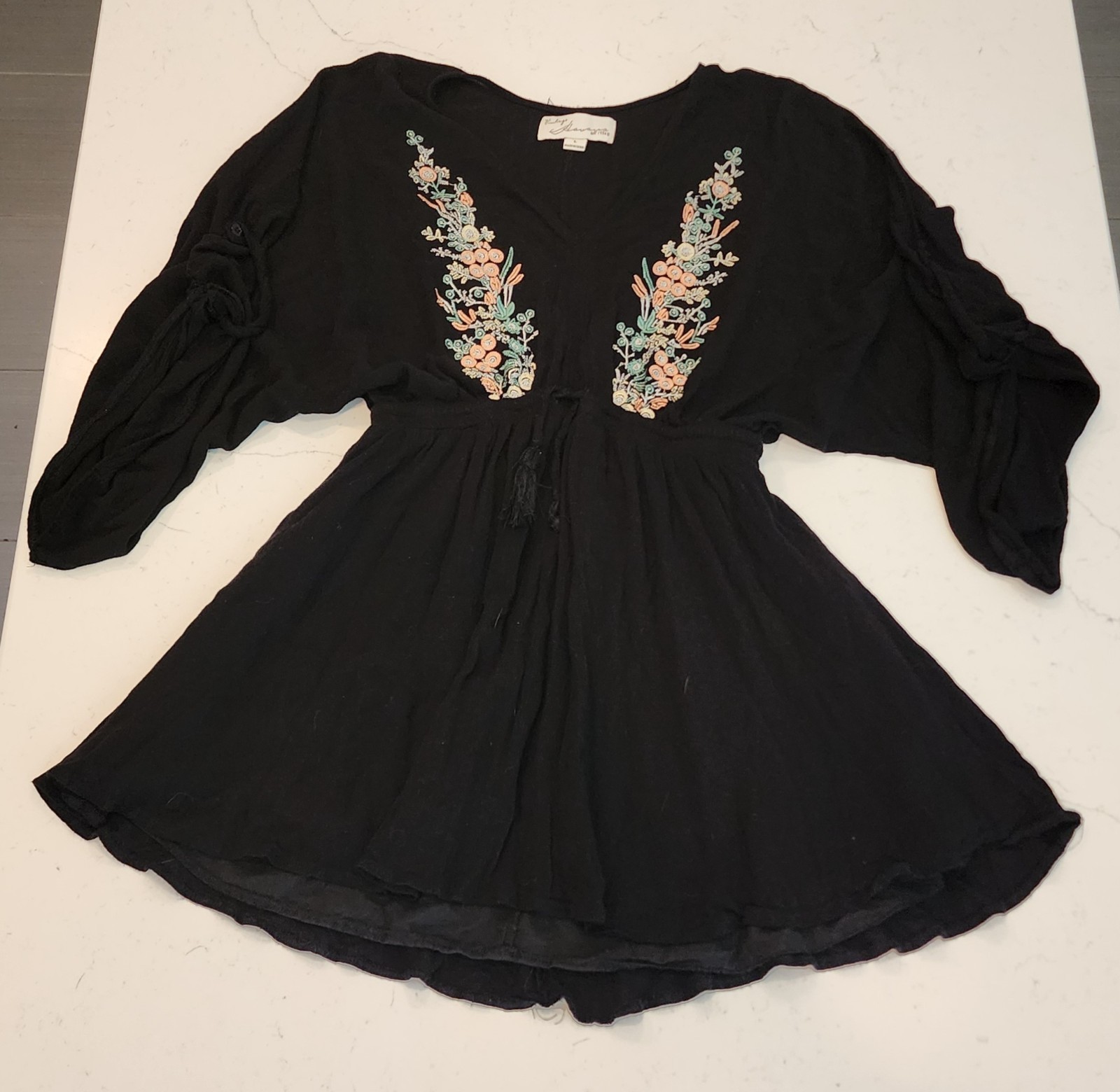 Vintage Havana Mini 3/4 length Sleeve V Neck Embroiderd Dress Size-L 100% Rayon