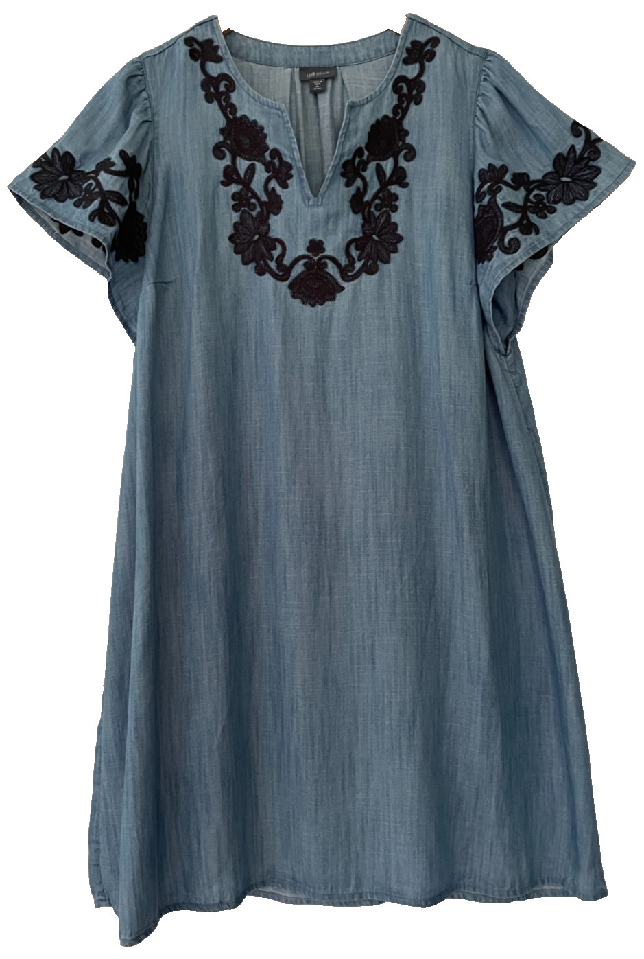 J Jill size M MP Denim Shift Dress Blue Lyocell Tencel Embroidered CoTtAGeCoRE