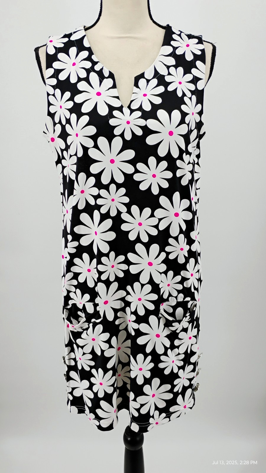 Lulu-B Sleeveless UPF 50+ Dress Daisy Floral Black White Pink Pockets Buttons S