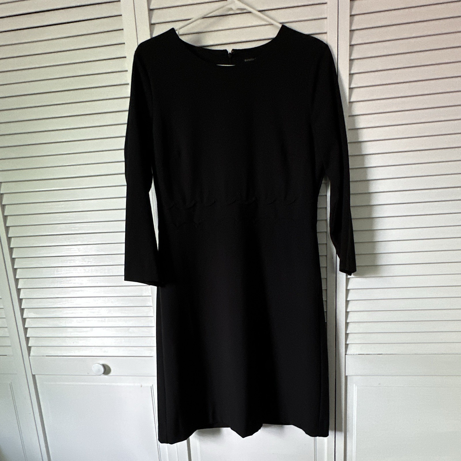 Banana Republic Black Solid Shift Dress 3/4 Sleeve Round Neck Knee Length Size 8