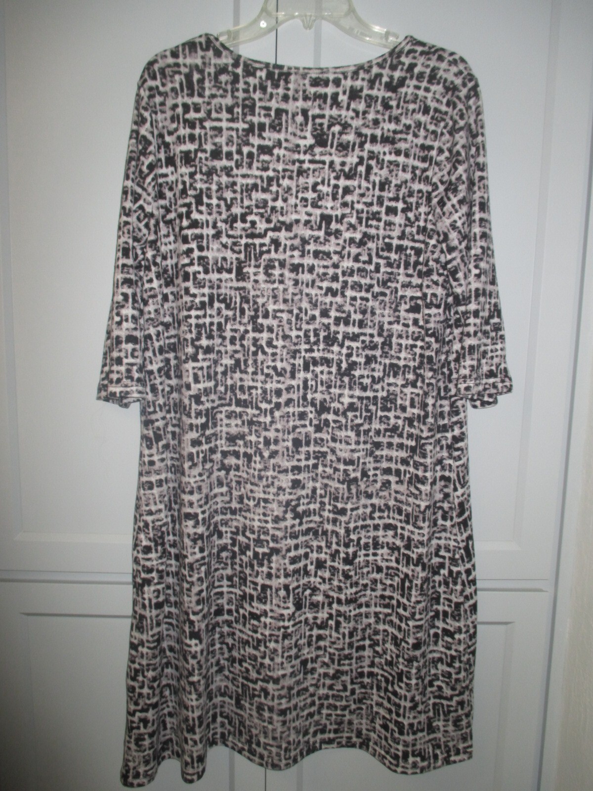 A-LINE Knee Length DRESS 2X BLACK GREY Digital Print JUST LOVE Soft Knit NWOT
