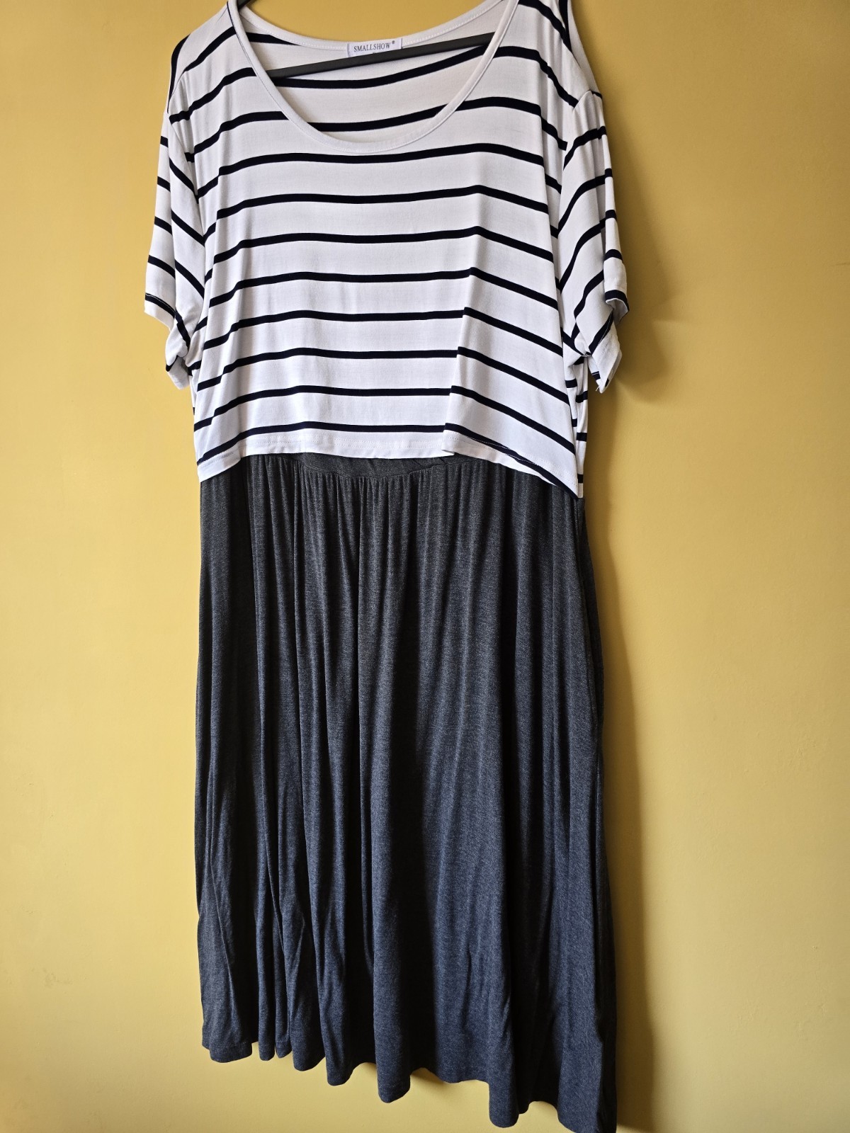 Smallshow Maternity Nursing Dress XL Striped Grey White Jersey Breastfeeding