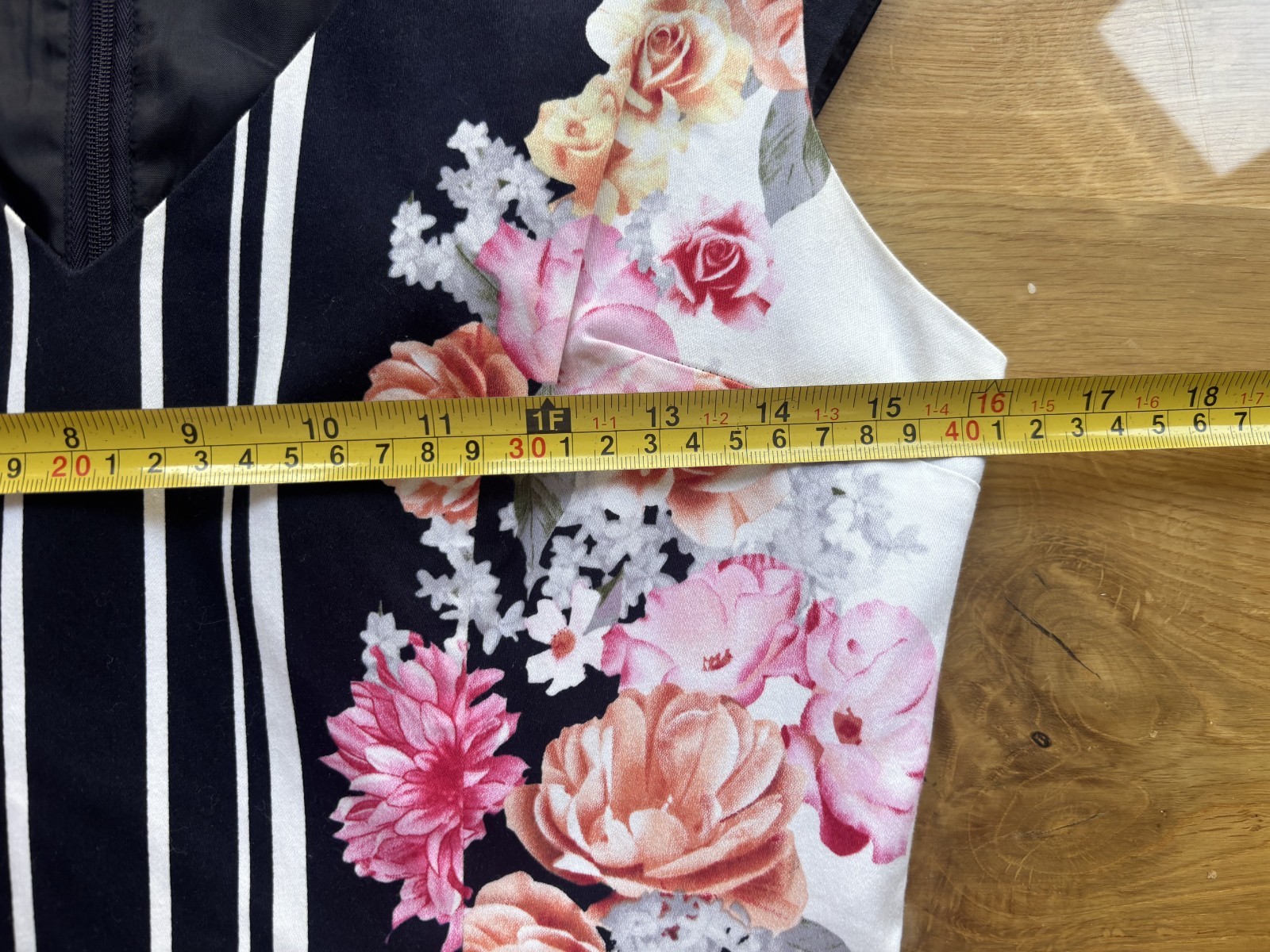 Oasis navy blue white pink floral v neck cap sleeve knee length dress 10