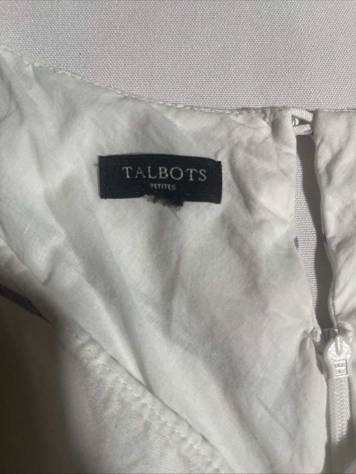 Talbots Petite Small White Gray Stripe Chevron A-Line Sleeveless Dress P/S