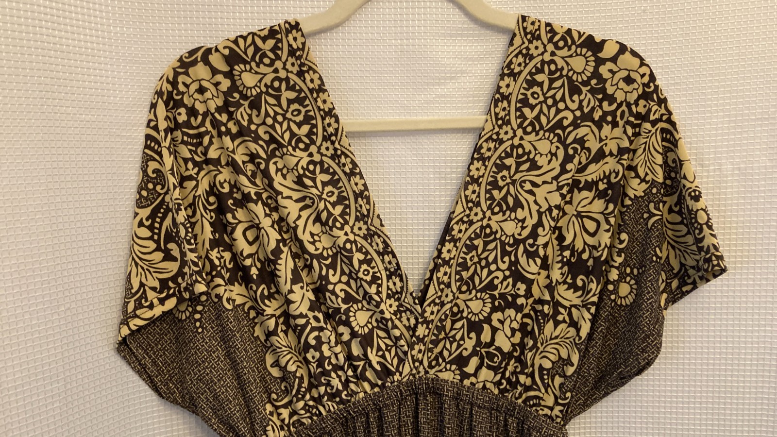 South Main Women Size Large Brown Boho Damask Empire Waist V-Neck Maxi Dress NWT