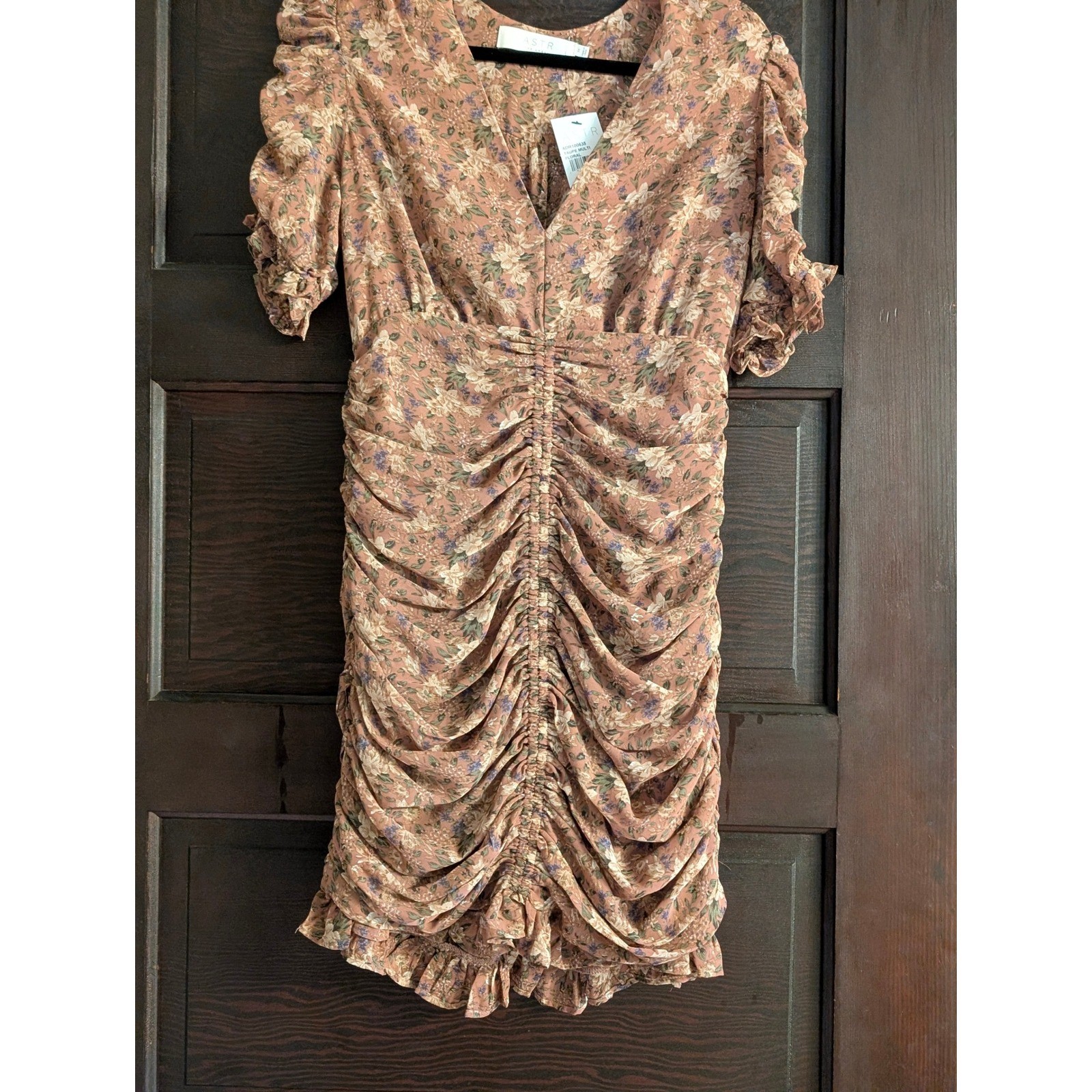 NWT ASTR The Label Taupe Multi Floral Ruched Mini Dress Size M