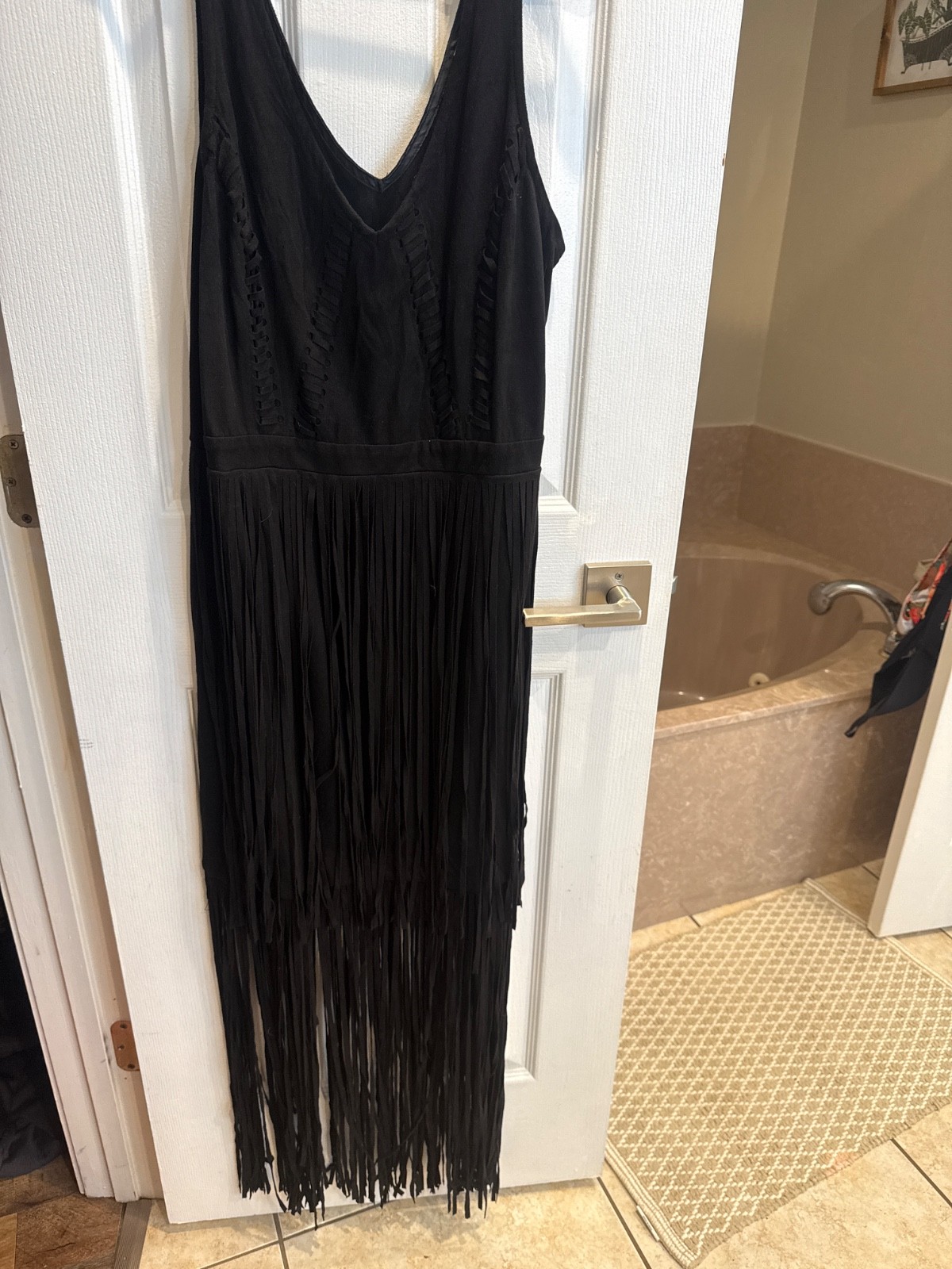 short tassel back dress size large brand reverof