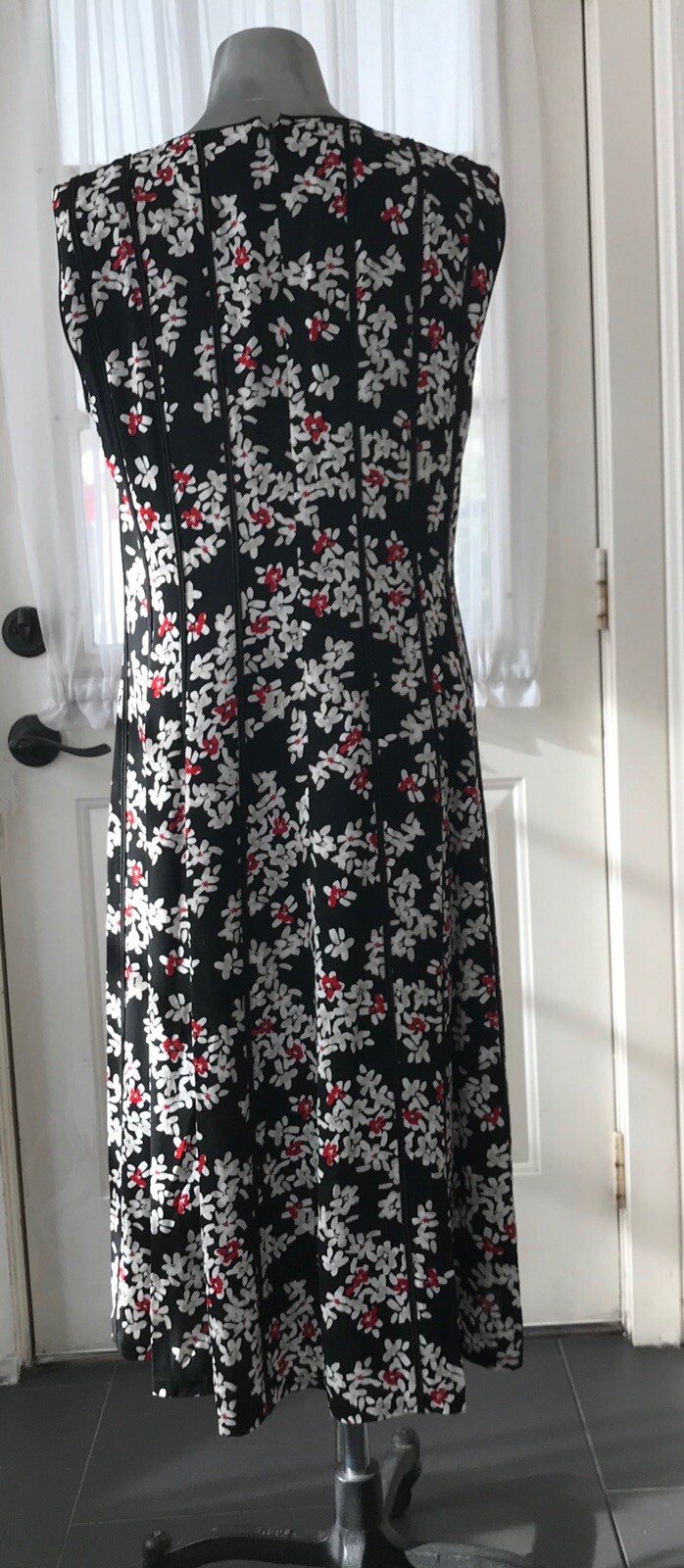 NWT, La Fayette , Size 6 Dress