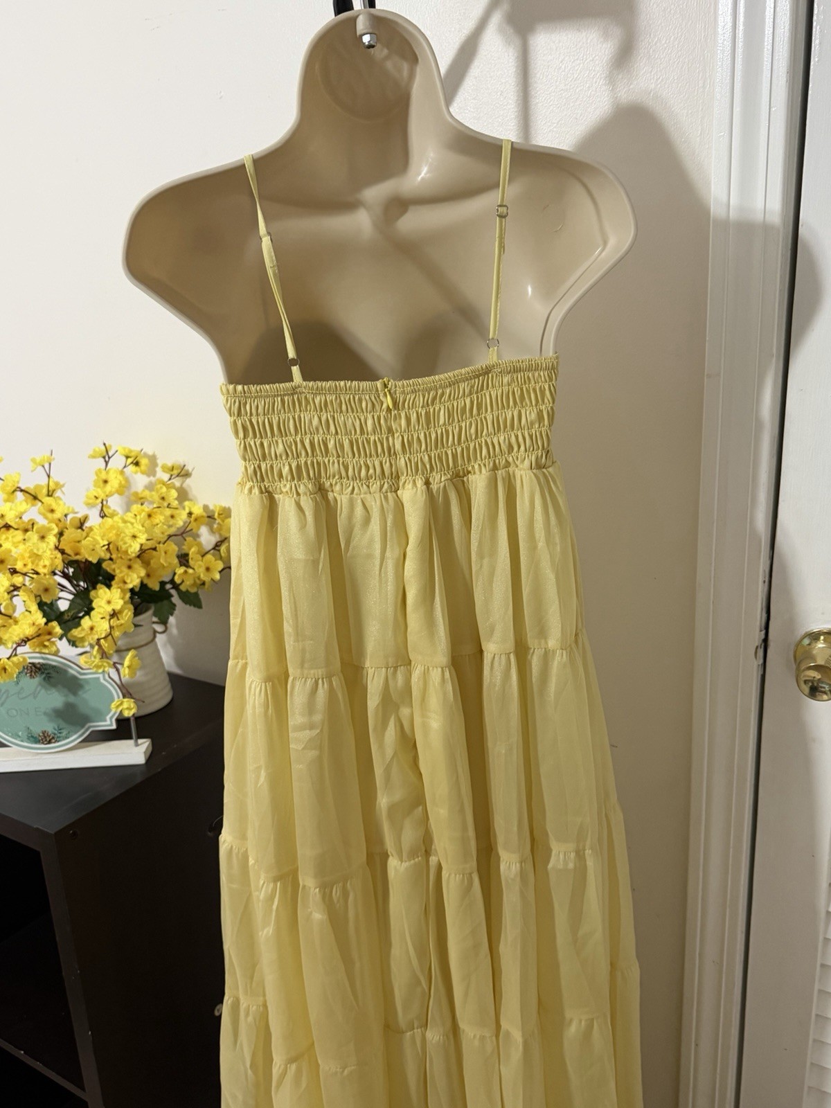 Women’s Yellow Solid Sweetheart Strappy Ruched Tiered Maxi Dress Long S