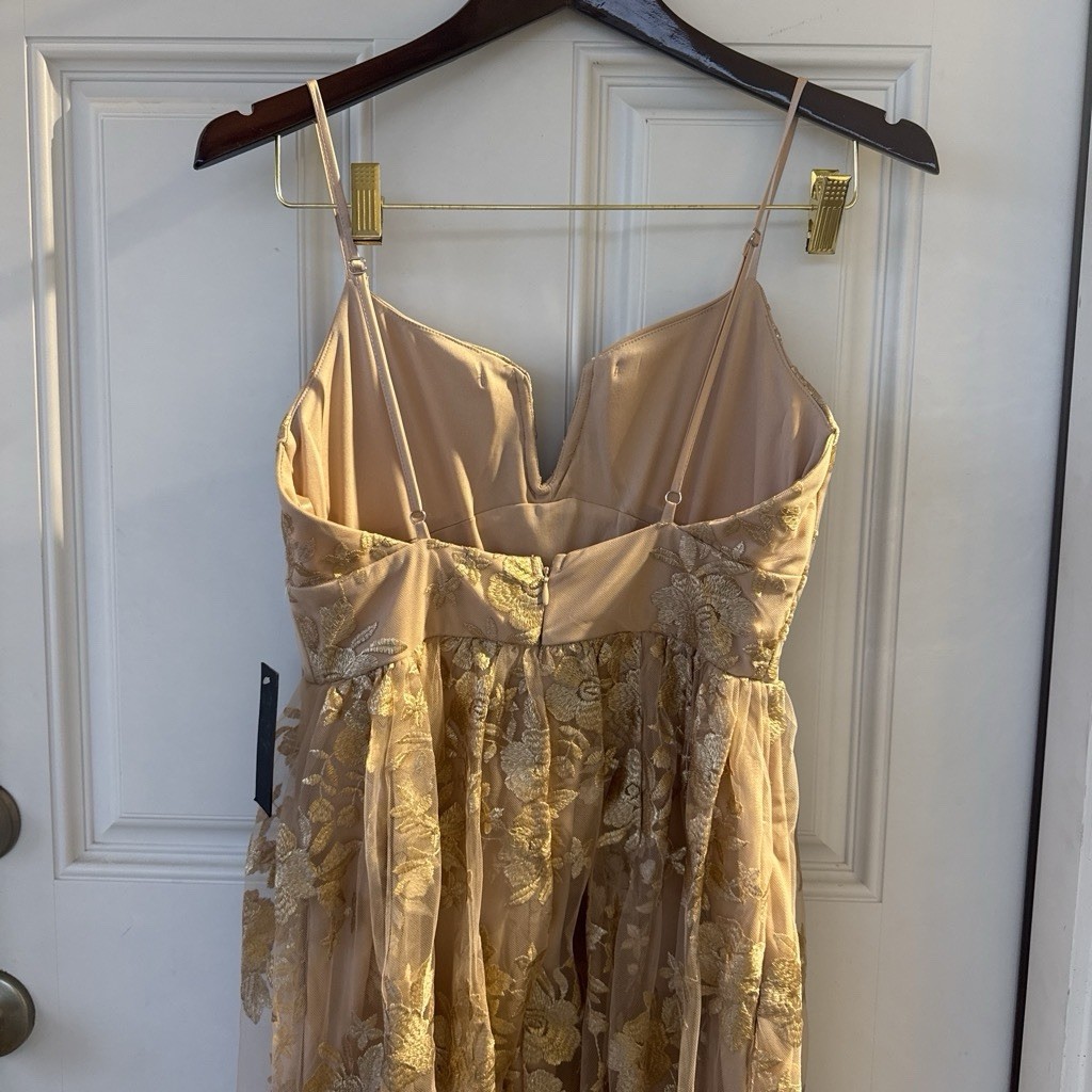 Jump Beige Gold Floral Embroidered Tulle V-Neck Maxi Dress Juniors 7/8