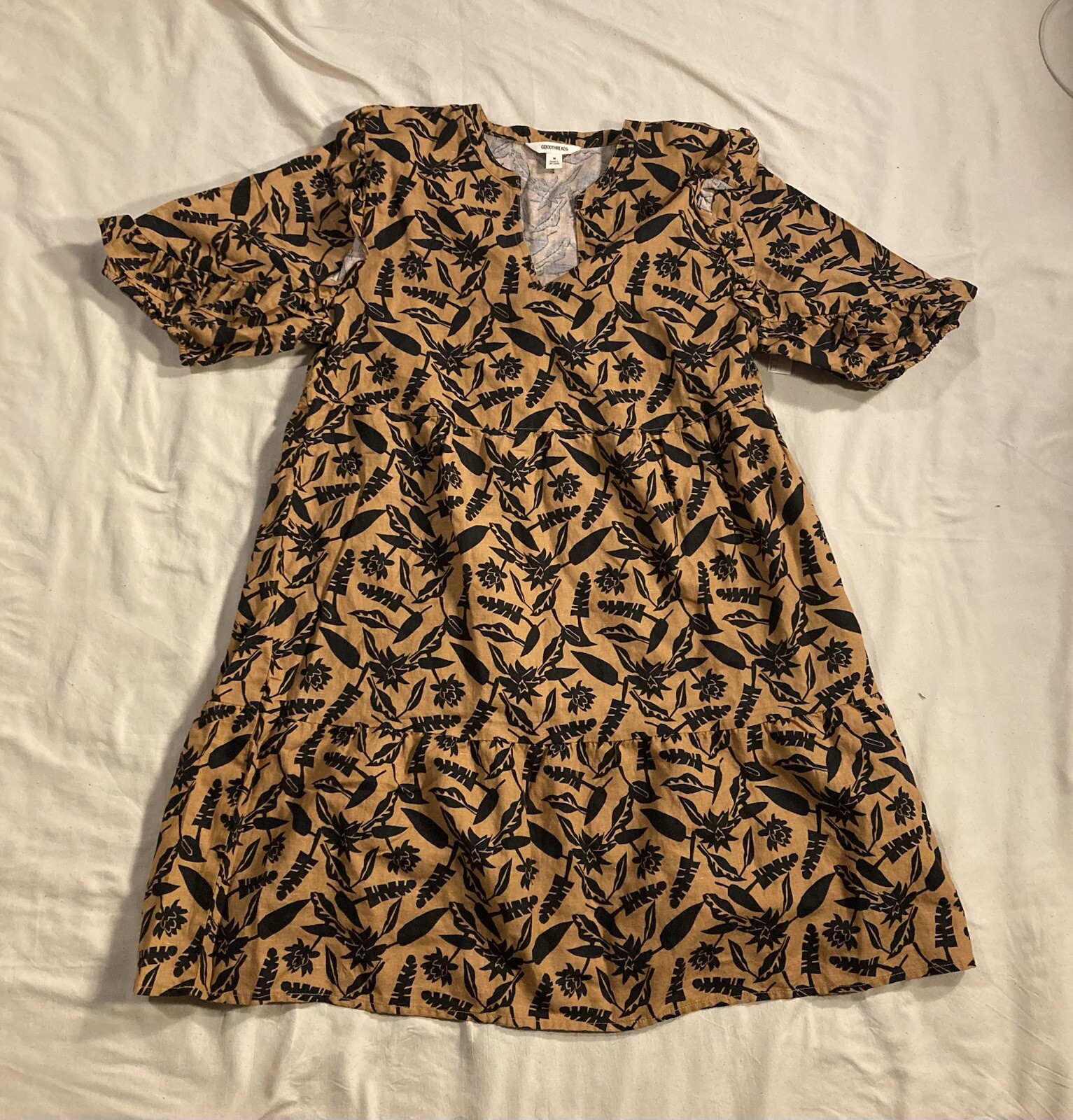 GOODTHREADS MEDIUM Linen Cotton Elbow Sleeve Split Neck Dress, Tan Block Floral