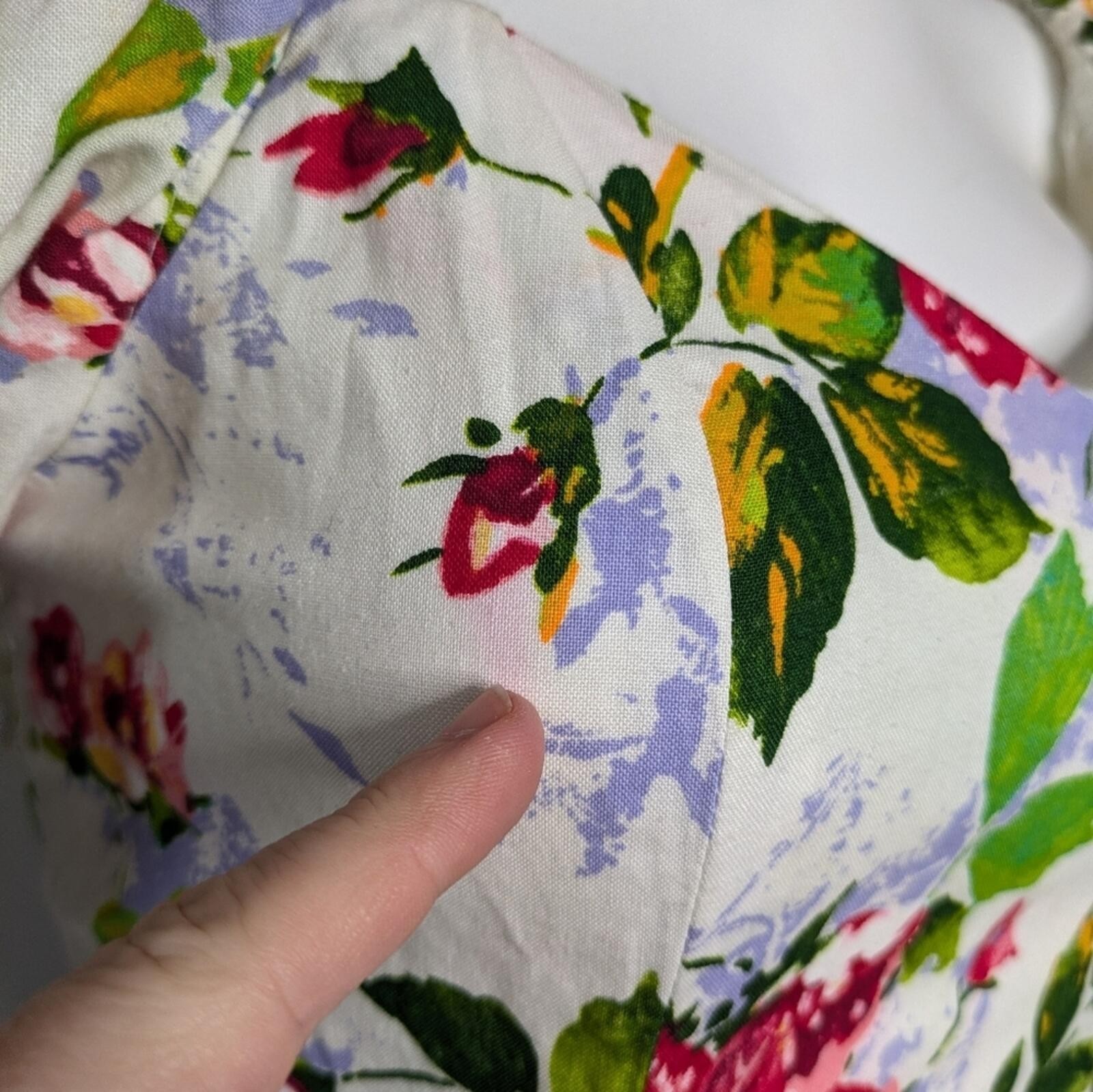 Vintage DBA LA White Red Blue Floral V Neck Puff Sleeve A Line Knee Length Dress
