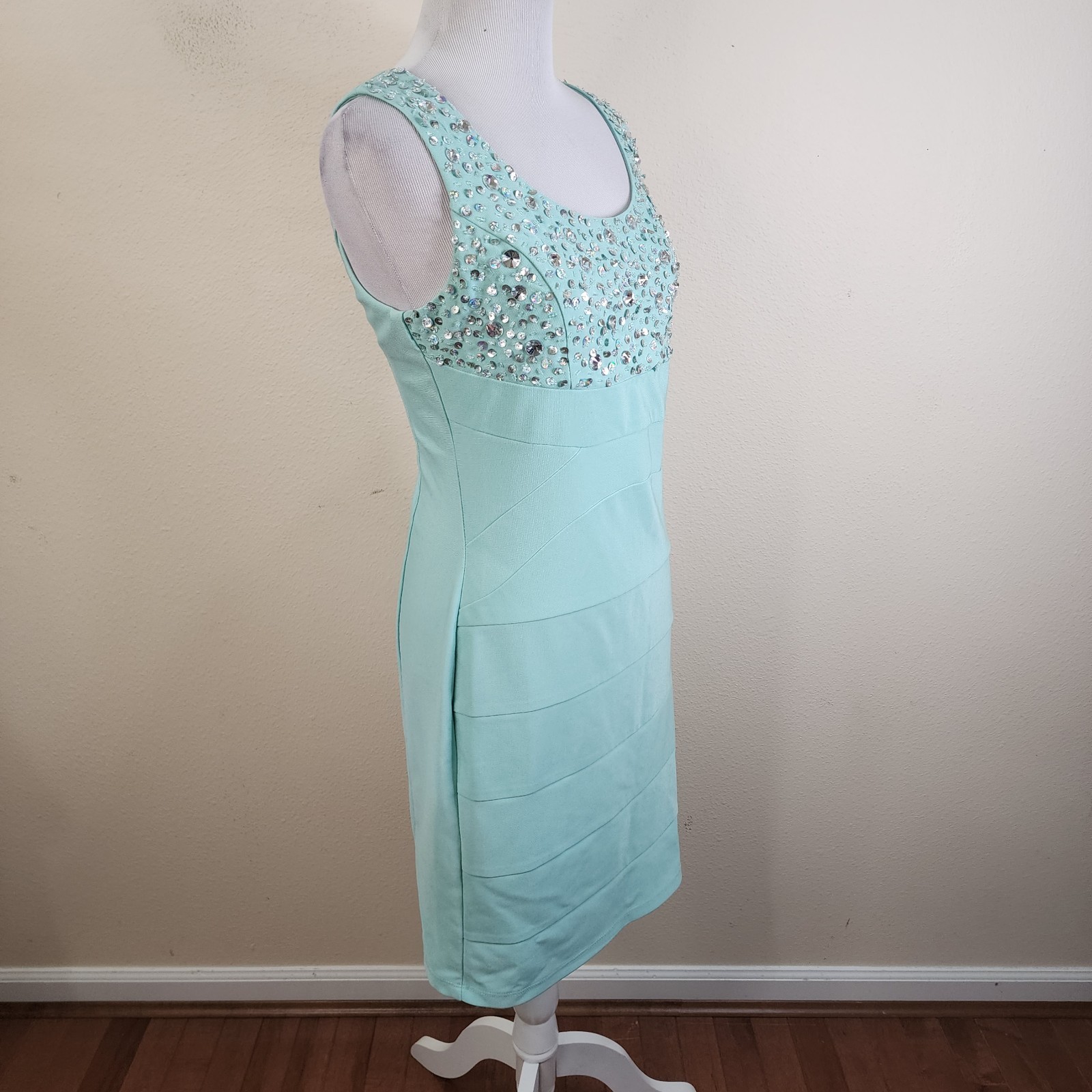 Crystal Doll Women’s Aqua Sleeveless Sequin Bandage Dress Size Large Cocktail