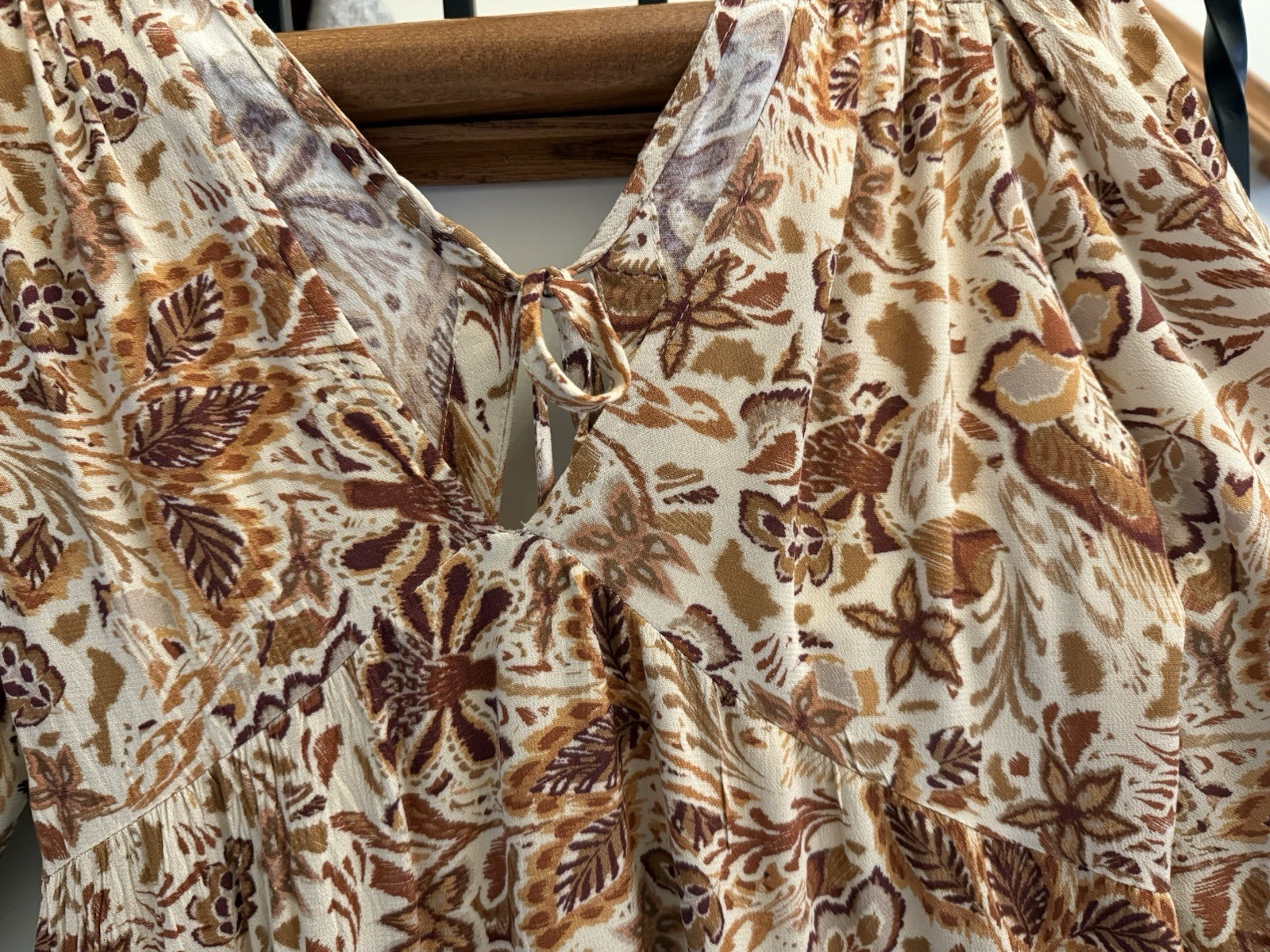 Brown Leaf Pattern Tiered Dress By “olivaceous” Size M EUC