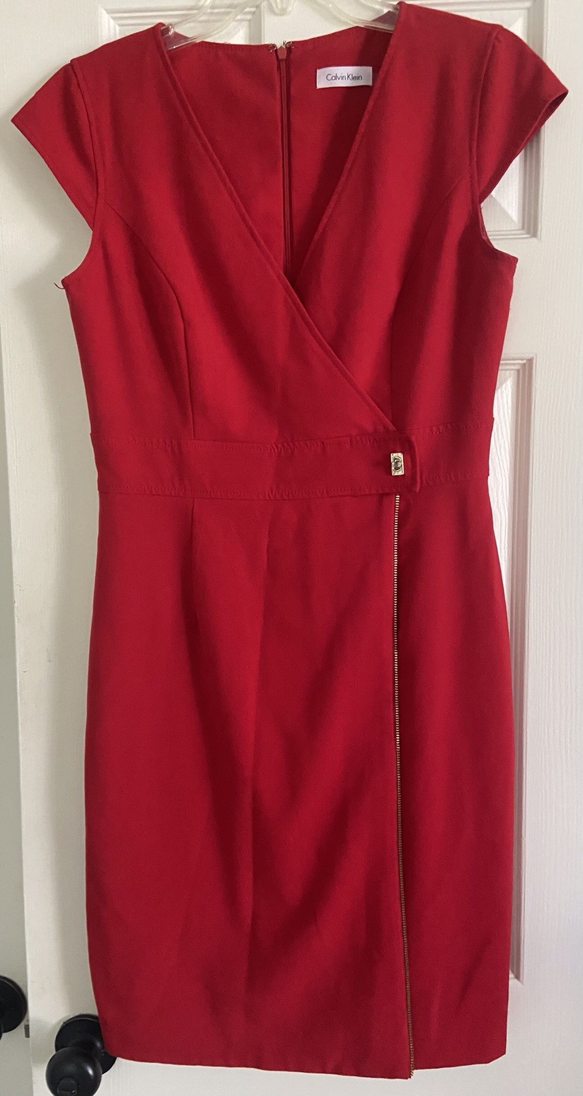 Calvin Klein Cap Slv Sheath Dress Red Faux Front Zipper & Buckle 8P