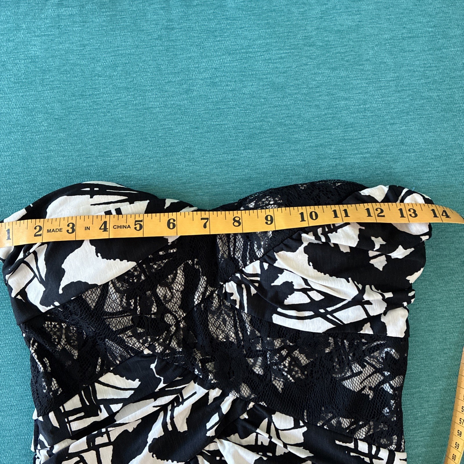 Women’s Strapless Mini Black & White Design Dress Size Small By Love Culture