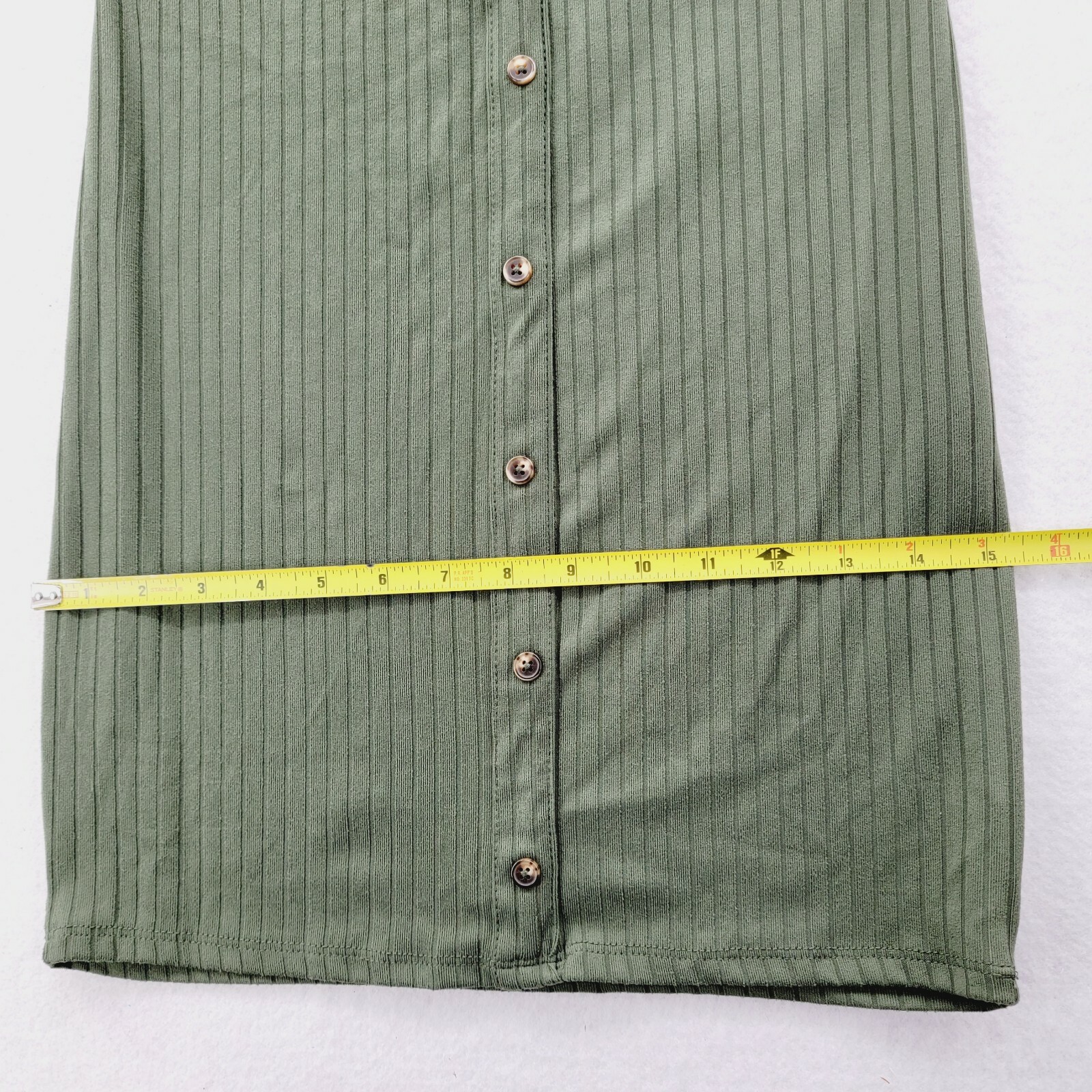 No boundaries juniors Medium 7-9 Short Sleeve T-Shirt Dress Button Front green