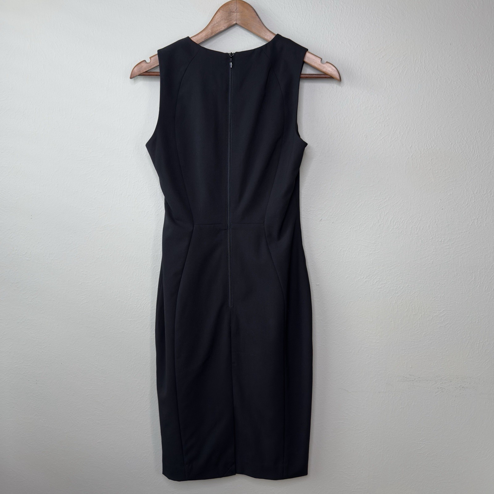 H&M Size 6 Sheath Dress Fitted Formal Classic Office Career Everyday Capsule LBD