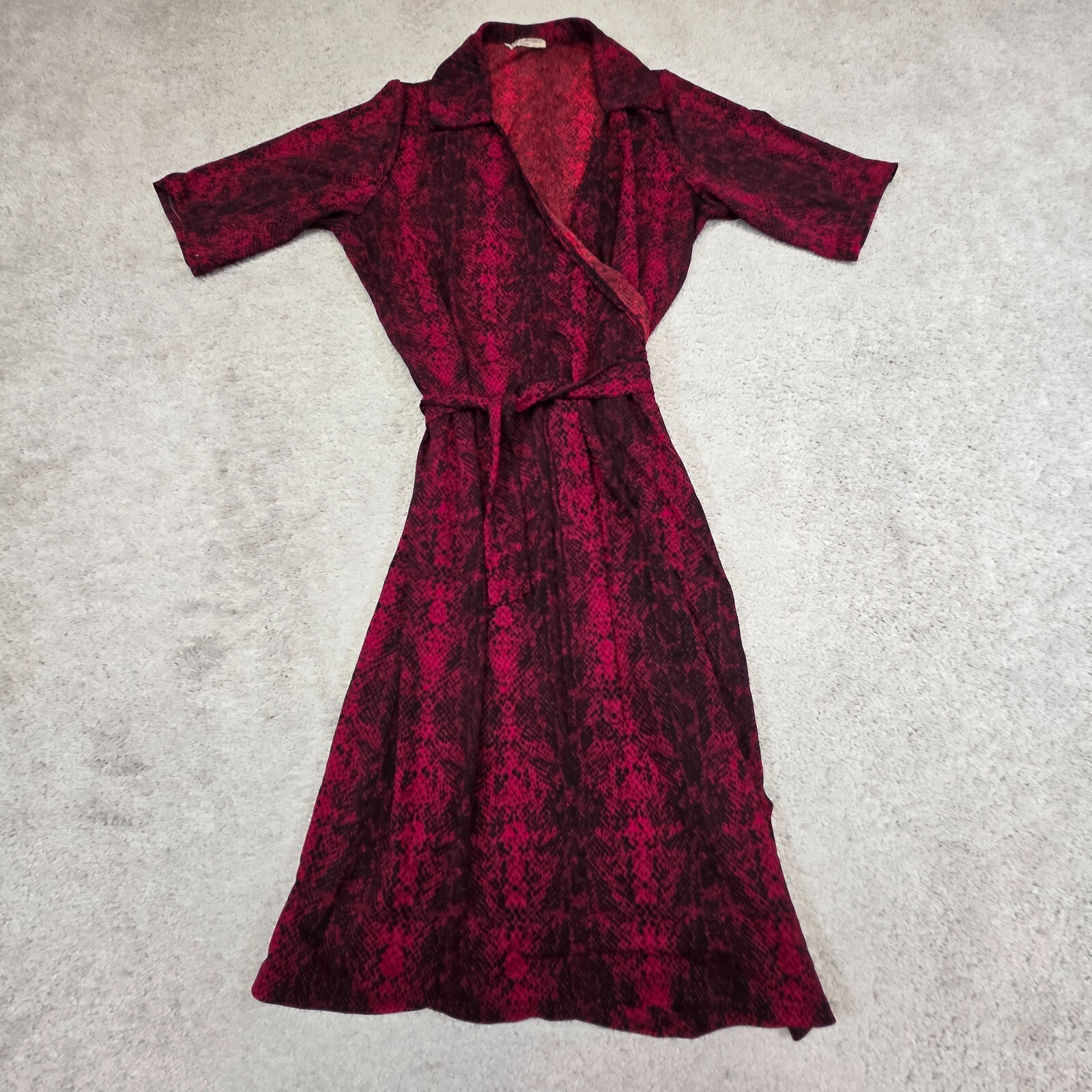 Susan Lawrence Women’sKnee Length Side Wrap Black/Red Snake Print Dress Small
