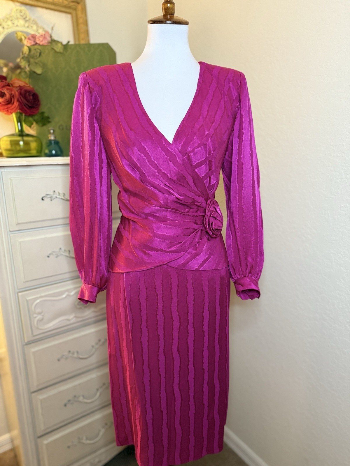 Vintage Raul Blanco 100% Silk 2 Pc Skirt Suit Fuchsia Pink 80s Rosette Cocktail