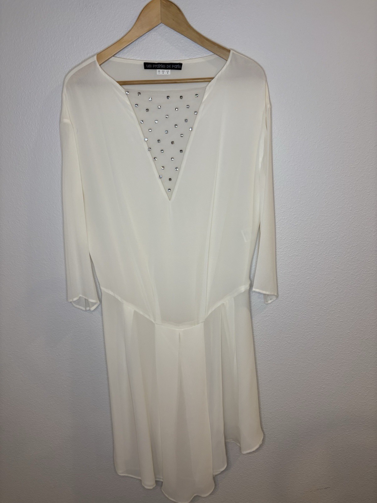 LES PRAIRIES DE PARIS 100% Silk Rhinestone Plunging Dress Ivory Pleated 6