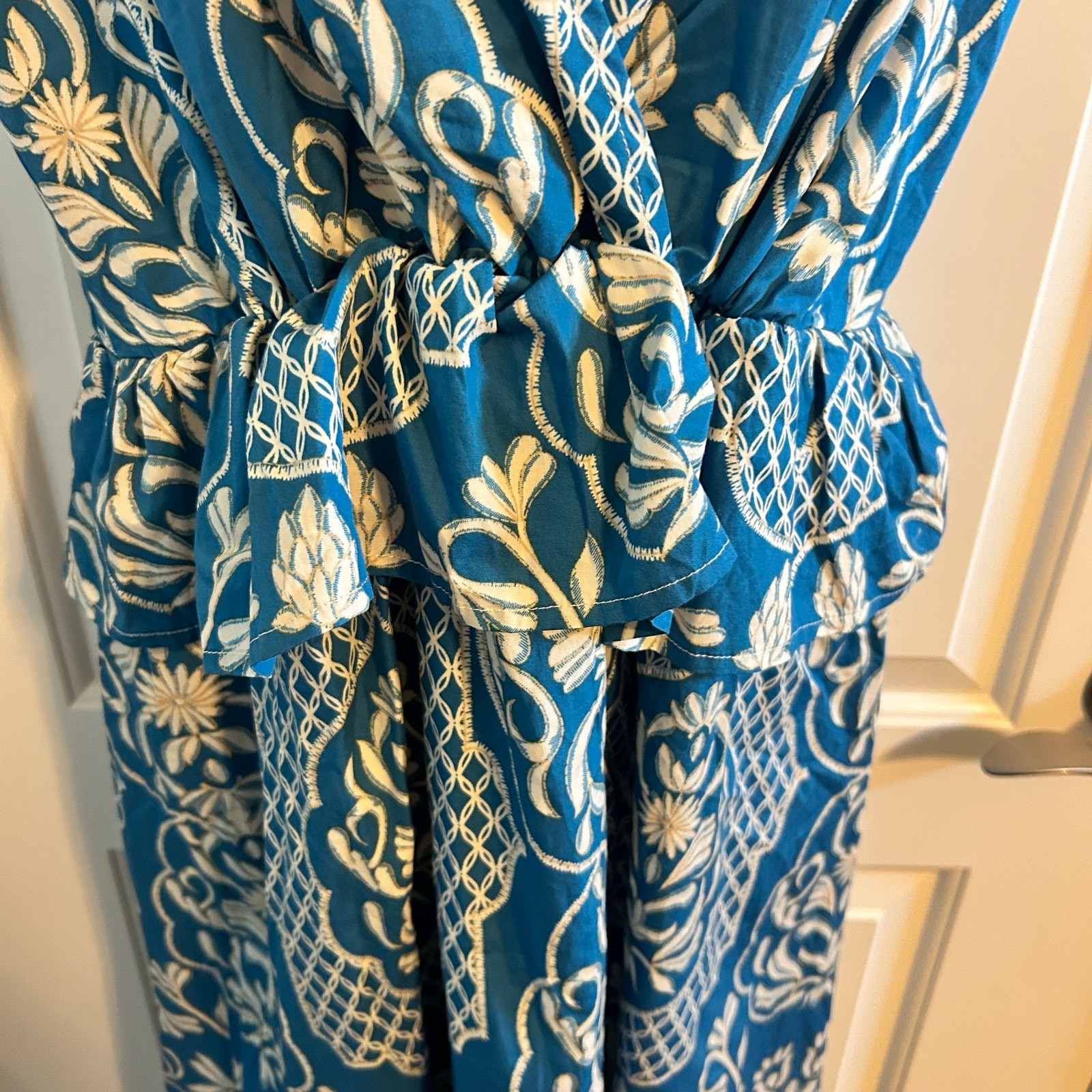 Mood River V Neck Border Print Ruffle Tie Strap Midi Dress size Medium