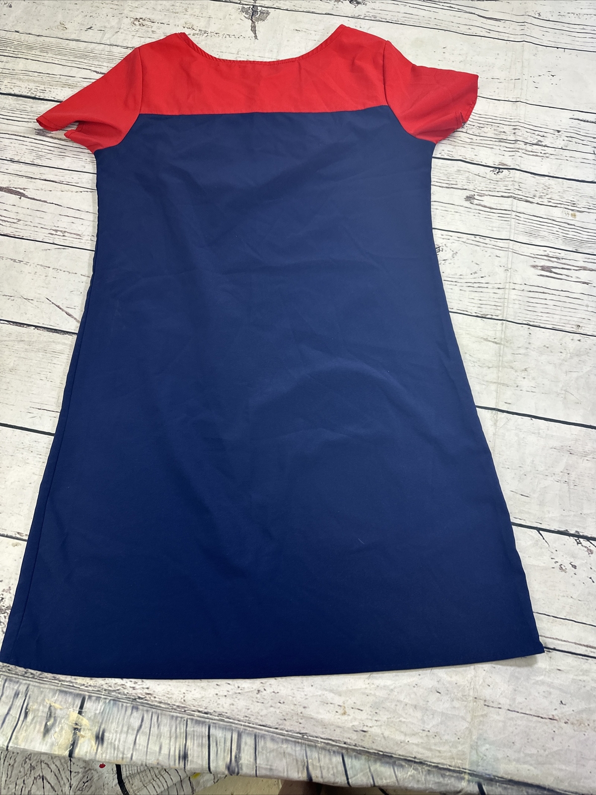White Plum Dress Medium Red Blue Color Block Shift Mod Short Sleeve