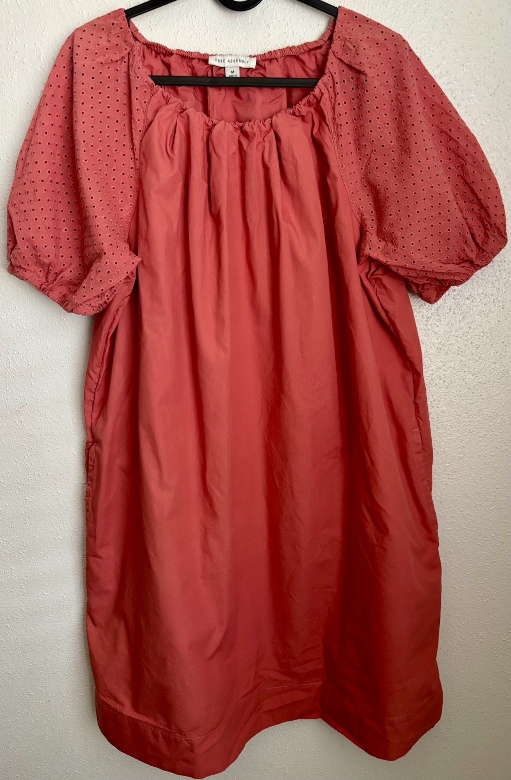 Free Assembly Pink Eyelet Puff Sleeve Shift Dress Pockets Round Neck M