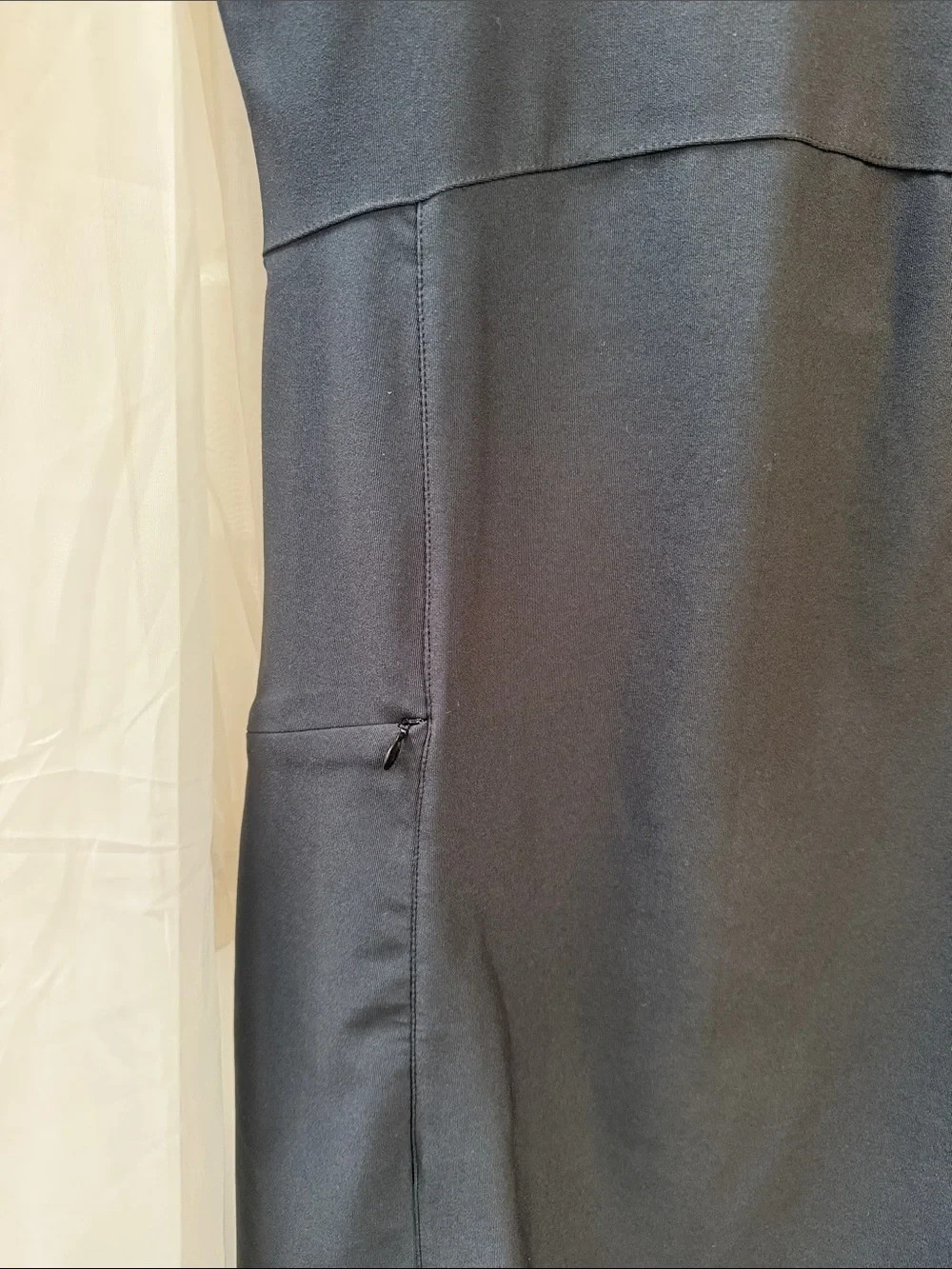 L.L. Bean Black Performance V-Neck Cap Sleeve Women’s Small Dress with Pockets