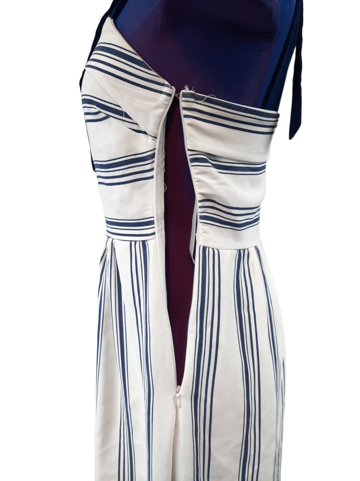 She + Sky White & Navy Striped Square Neck Midi Dress Size Small Women’s M40
