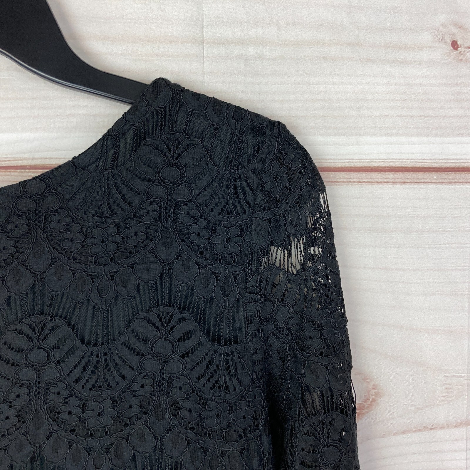 Solitaire Dress Womens Medium Black 3/4 Sleeve Scoop Neck Lace Shift Solid