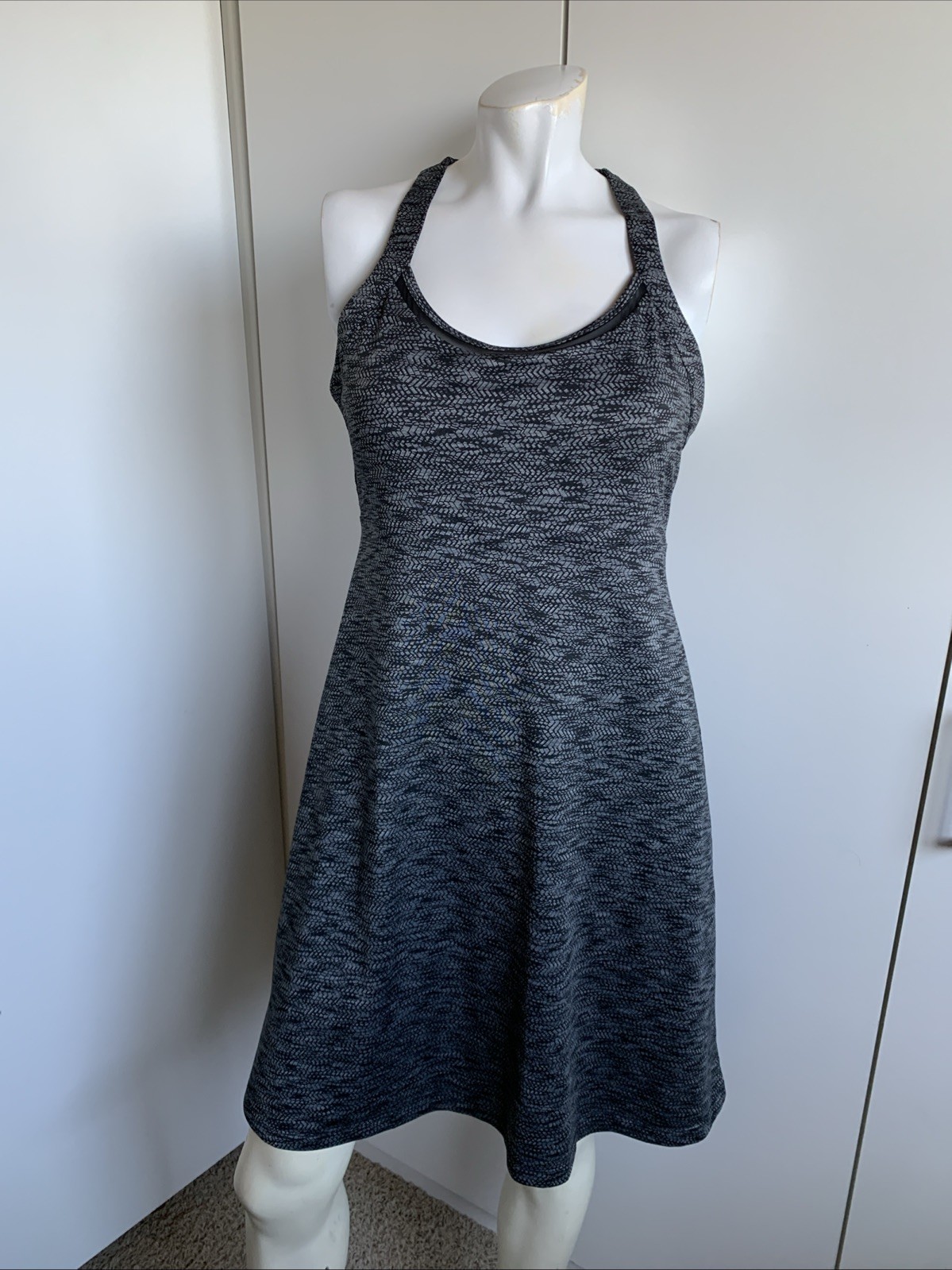 Mondetta Performance Gear MPG Travel A-lineDress Size medium black/gray pullover