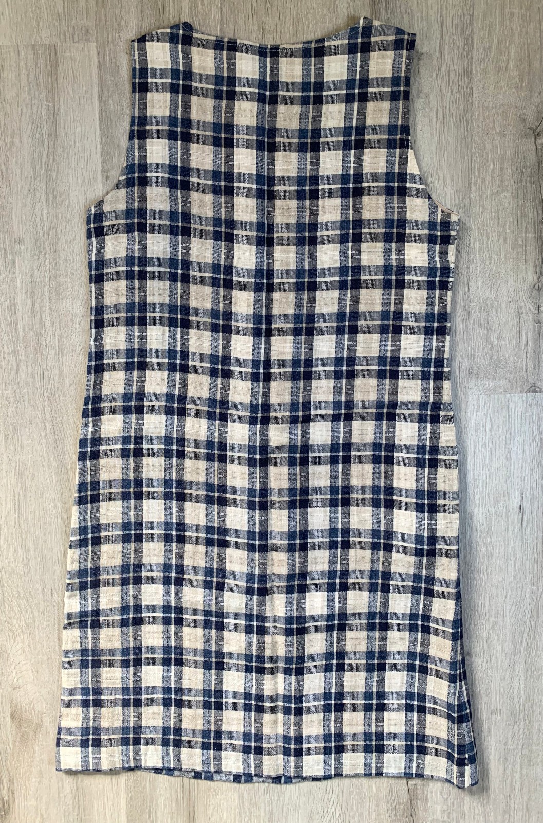 NWT Sara Campbell Square Neck, Sleeveless Plaid Dress with Side Buttons , sz. 6