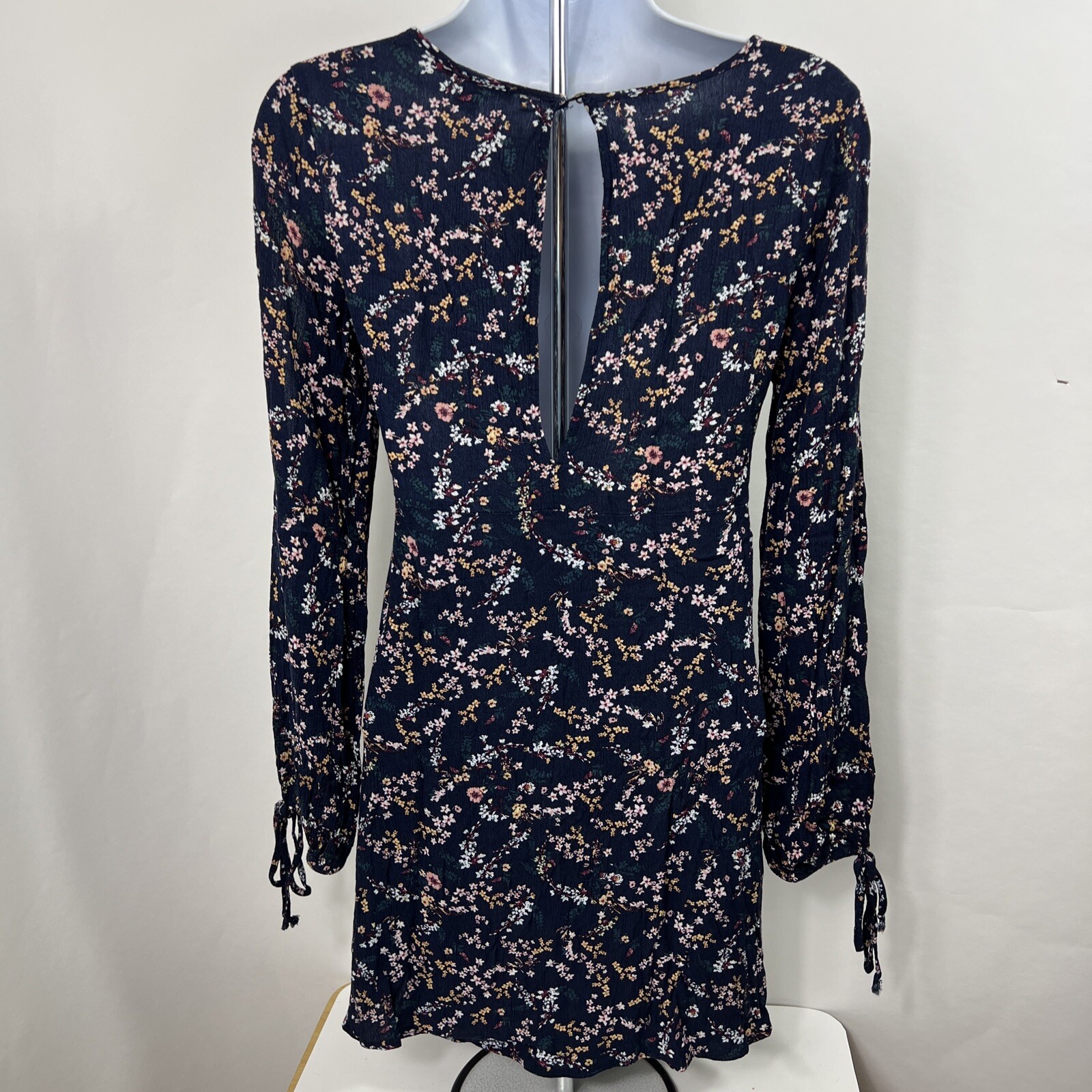 American Eagle Mini Dress Size XS Blue Floral Sundress Women’s Long Slit Sleeve