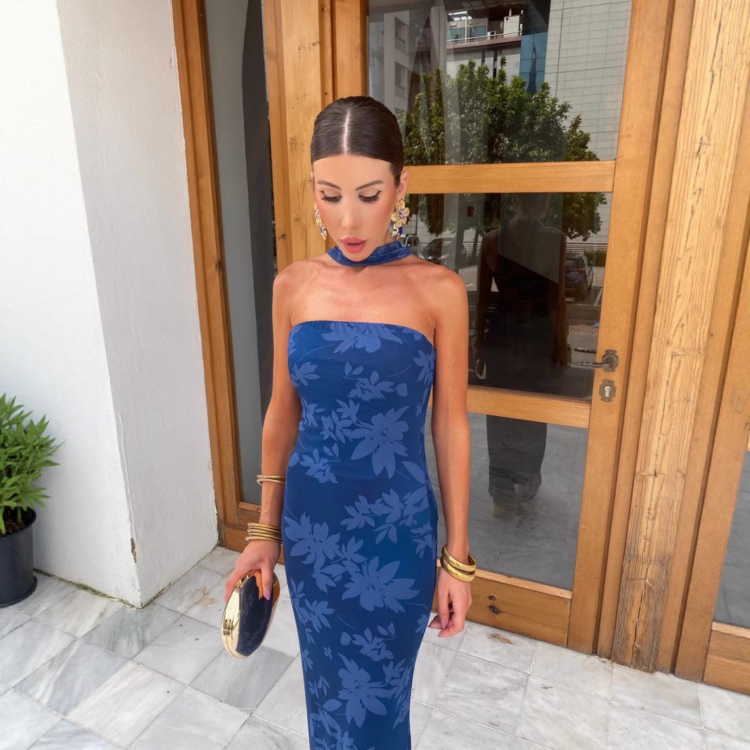 Backless Figure-hugging Casual Sheath Dress