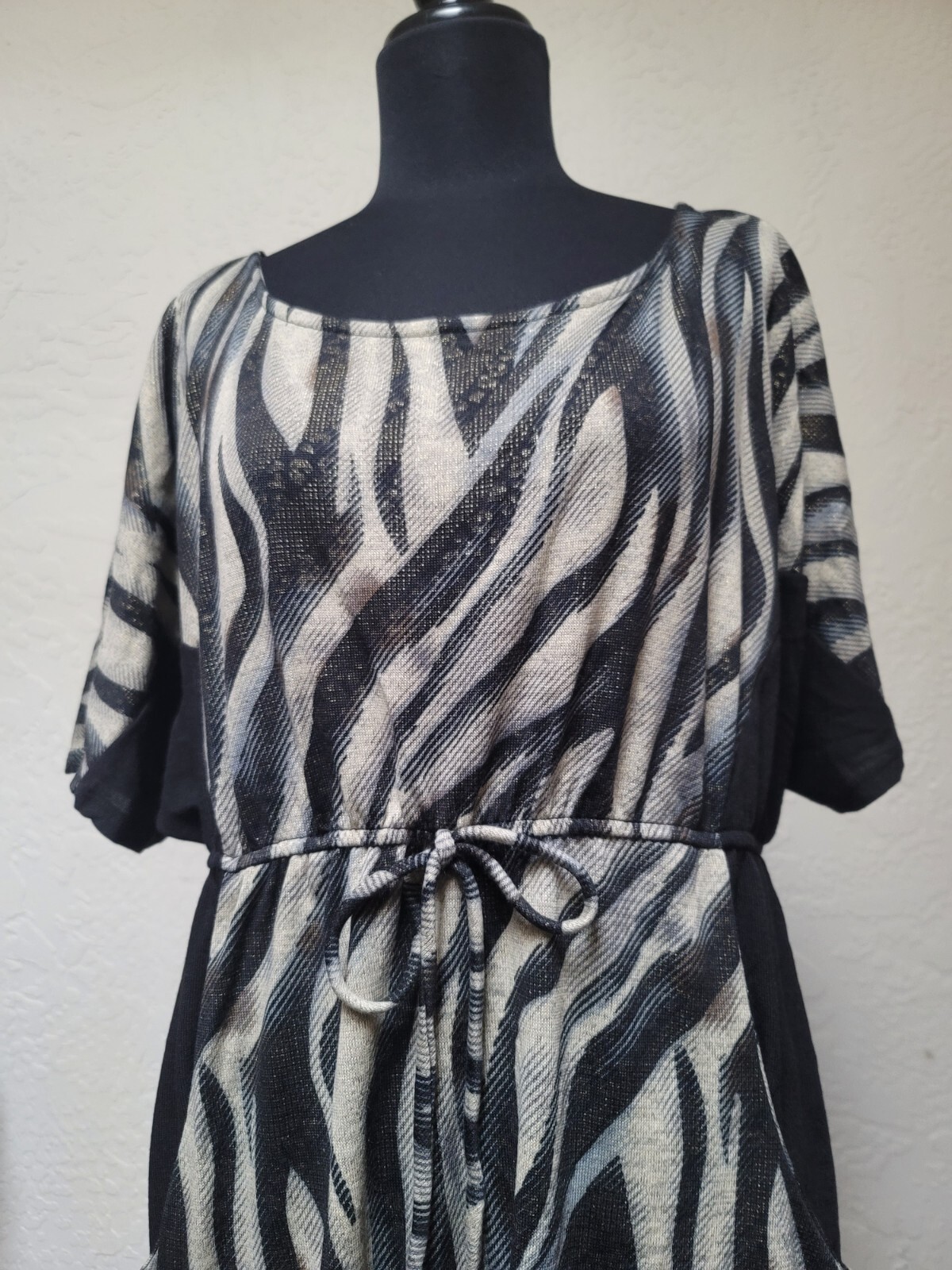 Womens 3X Black/Multi-Color Shortsleeve Dress With Pockets By Delirious Of LA