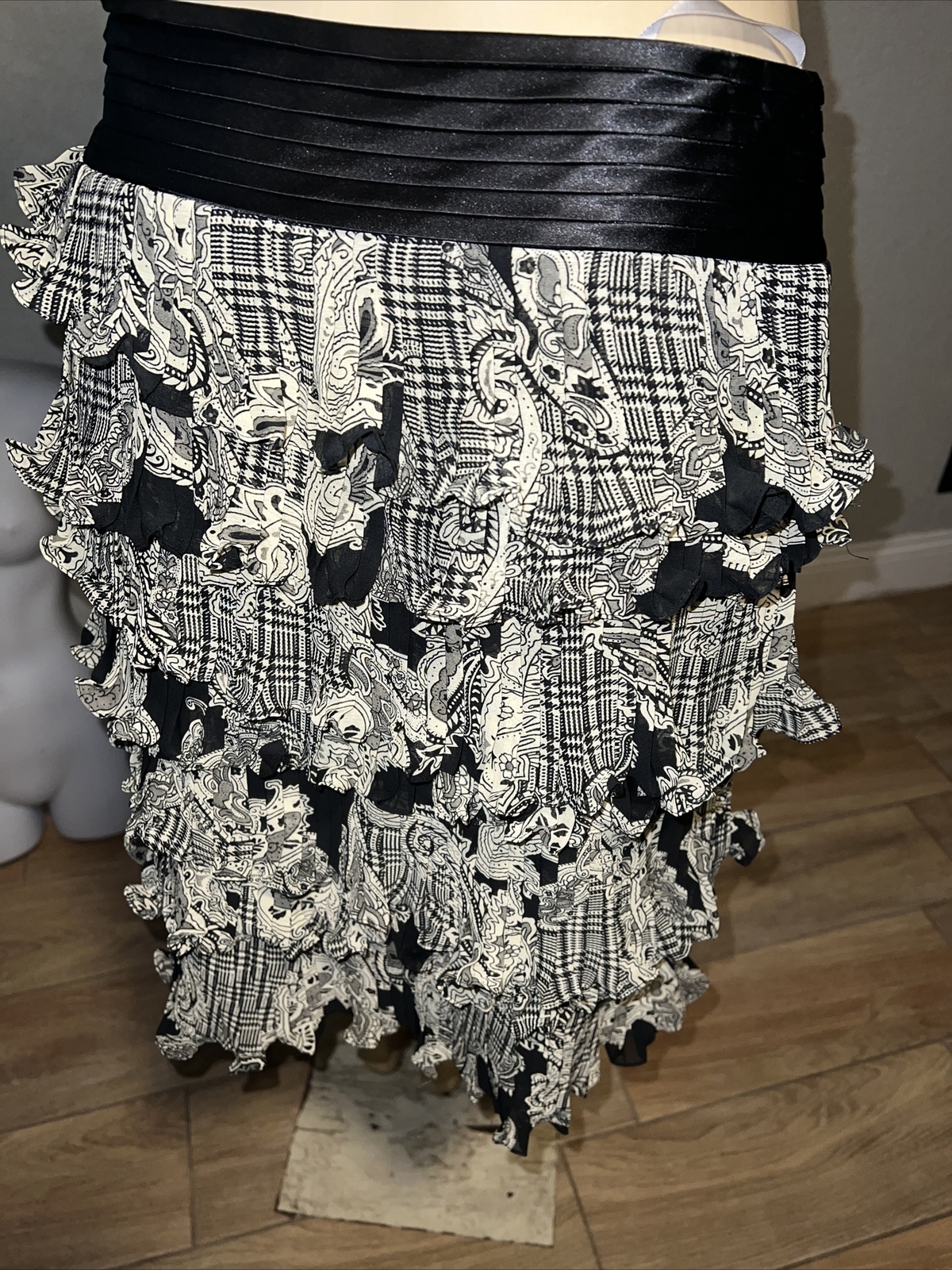 Mikael Aghal 2PC set BLAZE & RUFFLE TIER SKIRT Black SZ 10 br2