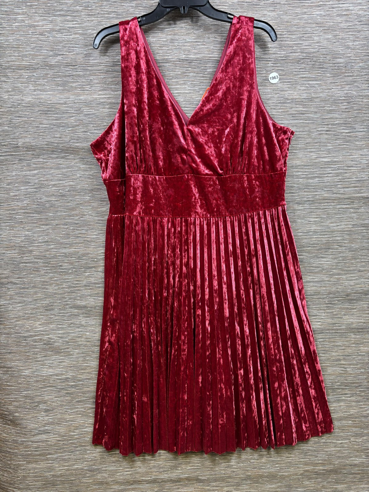 ModCloth Dress Womens 2X Red Velvet Pleated Fit & Flare Sleeveless Cocktail