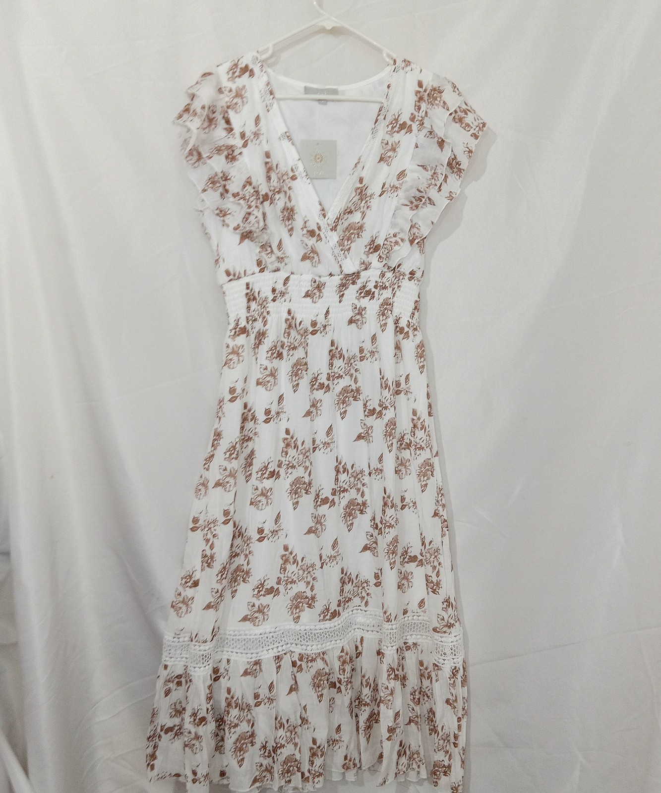 NWT J Gee Maxi Dress Size L White Brown Floral Cottagecore Smocked Boho Flutter