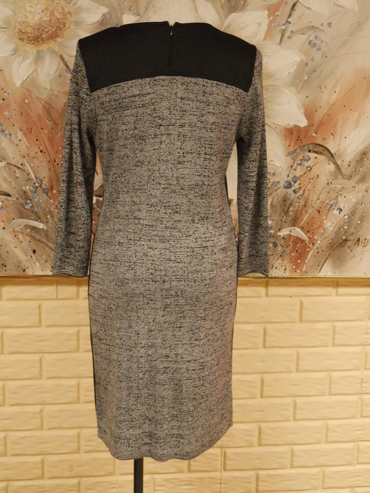 EUC CALVIN KLEIN SZ LARGE ACRYLIC STRETCH BLACK & GRAY FLECKED SWEATER DRESS