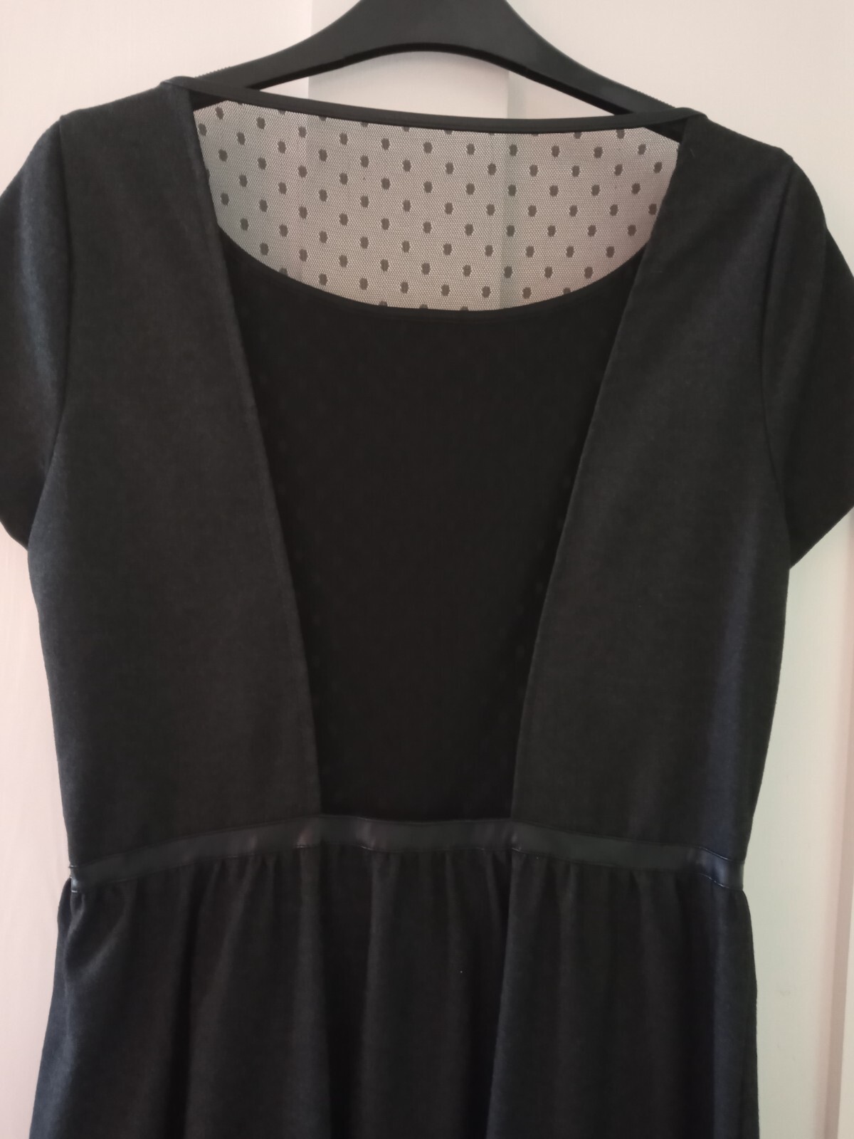 Ladies La Redoute Dark Grey/Black Lace Back Detail Dress Size 10 – Worn once