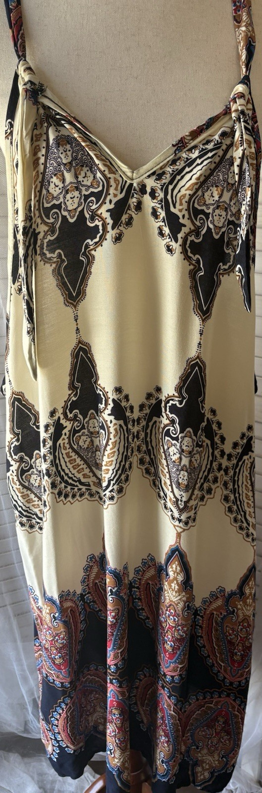 Women’s M Paisley Slip Dress Beige Black Blue Orange V-Neck Strappy Knee