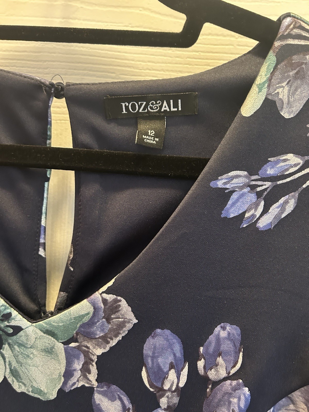 Roz & Ali Sleeveless A-Line Navy Blue Floral Dress – Knee Length | Size 12 New