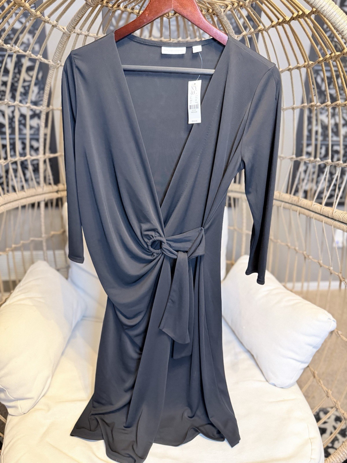New York & Company Wrap Knee Length Midi Dress w Belt Black Women’s Size Medium