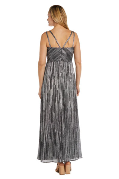NWT Nightway Silver/Black Sleeveless Double Strap Shimmer Gown Maxi Dress Size 6